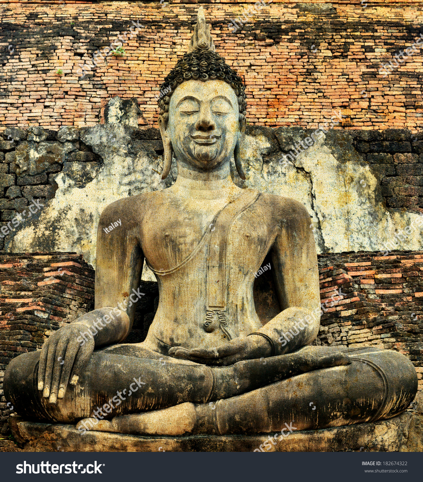 Old Buddha Statue Wat Mahathat Temple Stock Photo 182674322 ...