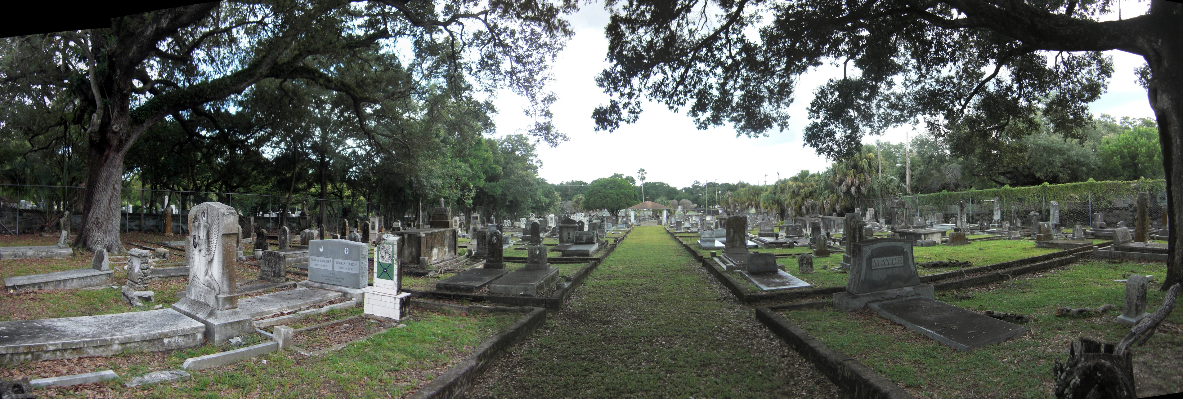 Centro Asturiano Cemetery (old) in Tampa, Florida - Find A Grave ...