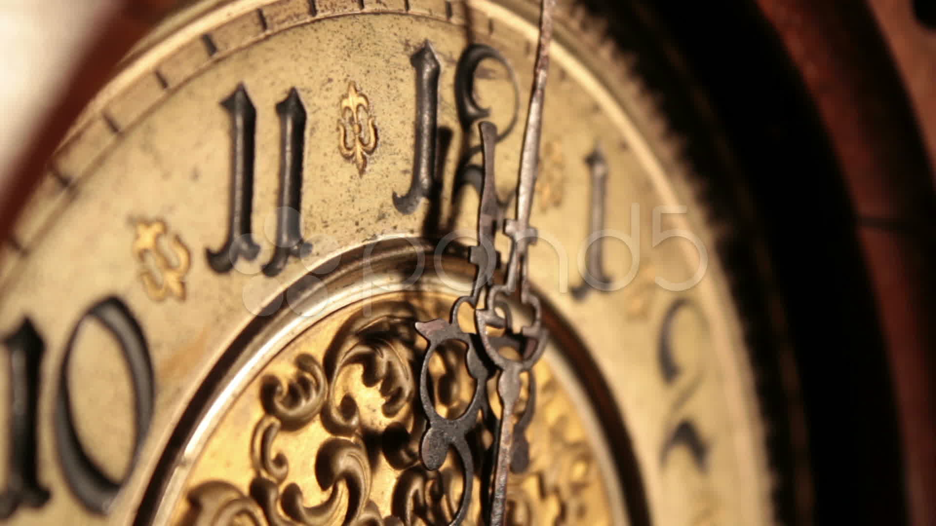 Clock face an old clock ~ HD & 4K Stock Footage #11135298