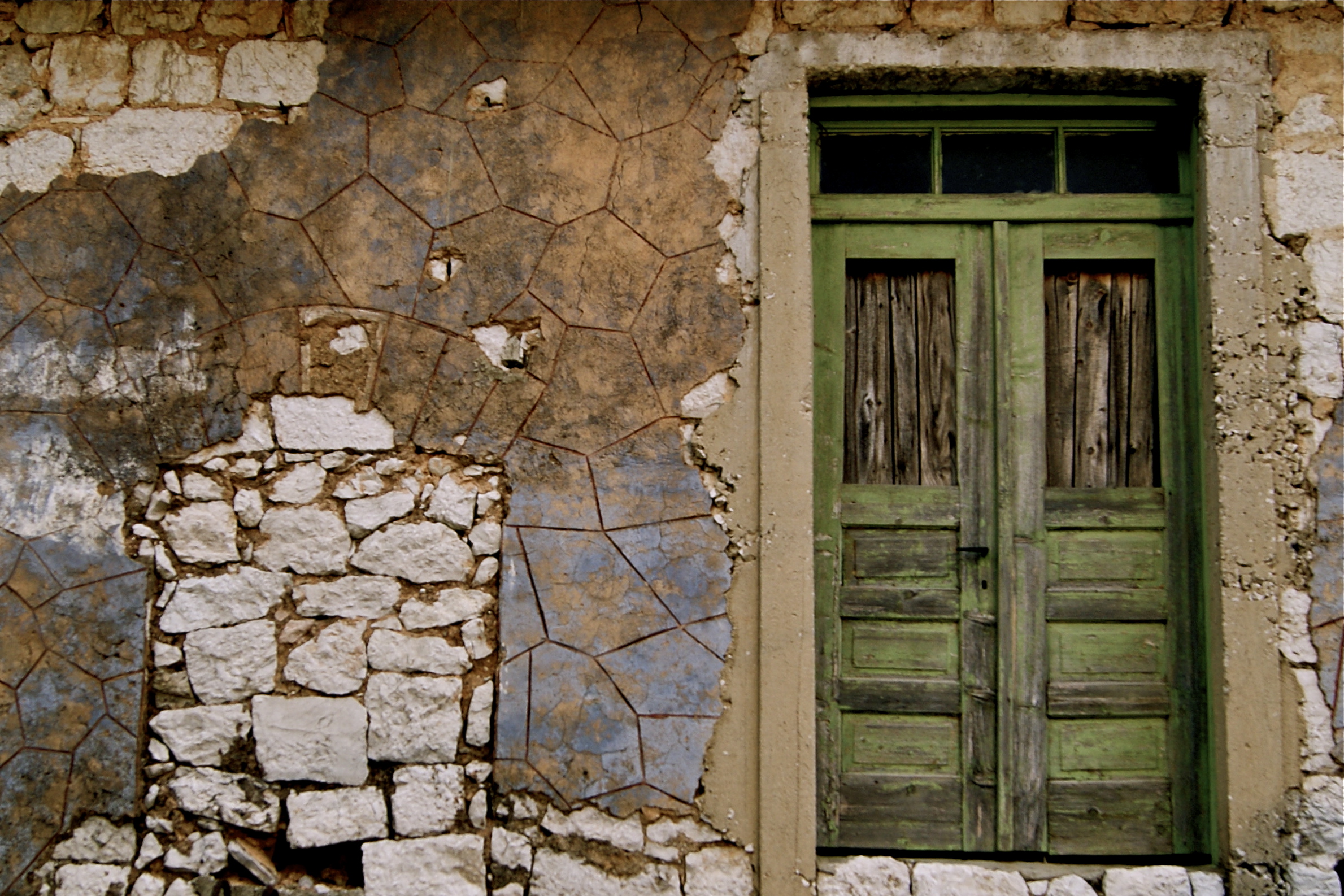 Old Doors Windows Anisja Rossi - Tierra Este | #4457