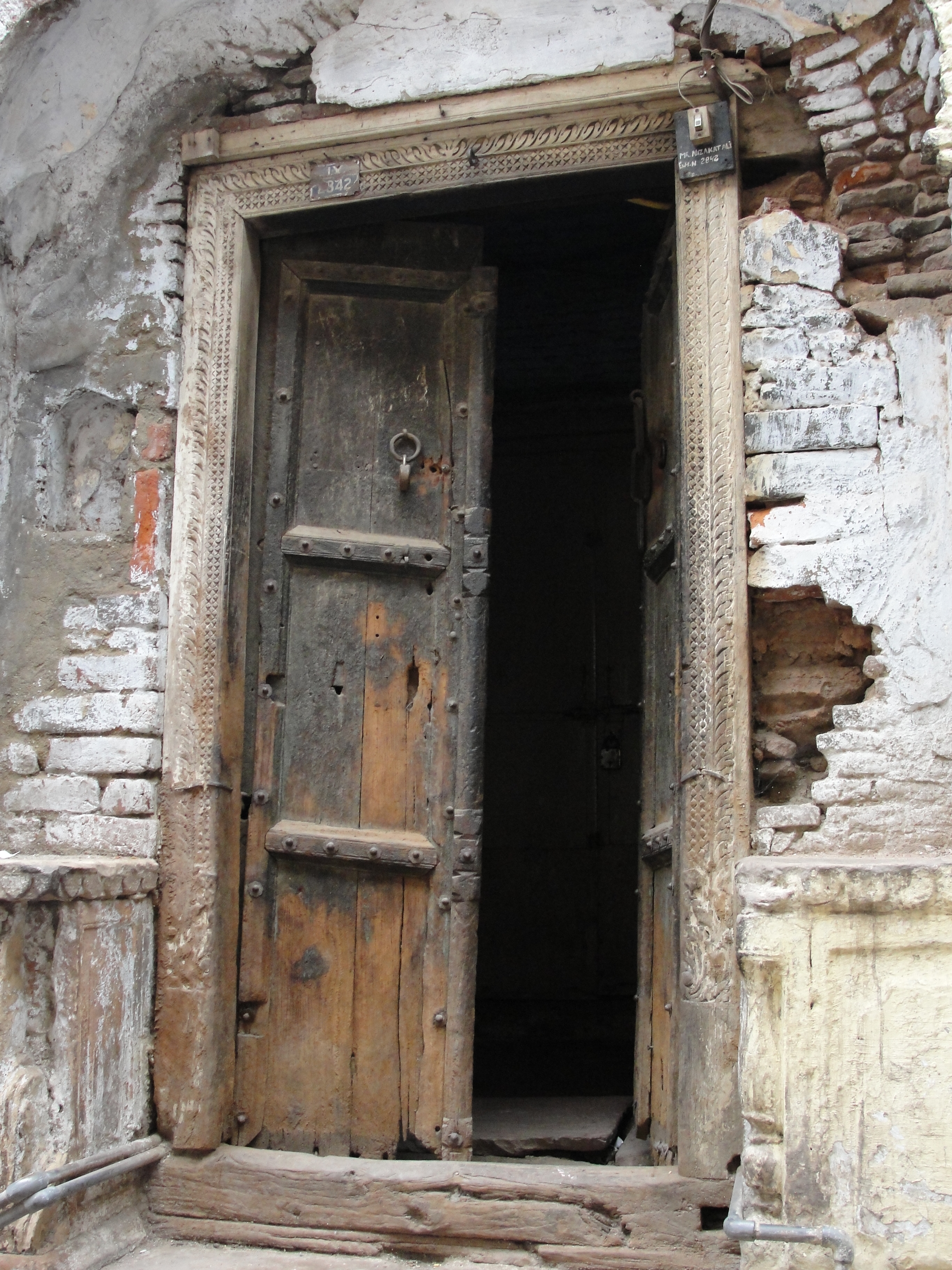 The doors of Old Delhi…….. | A Reason To Write
