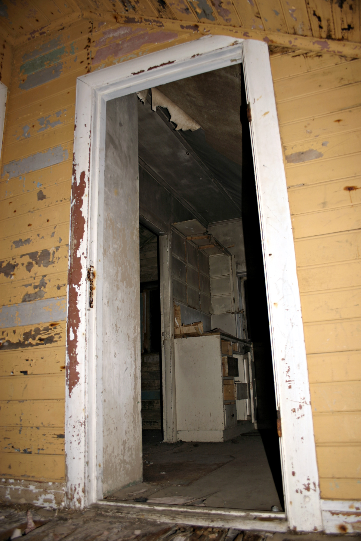 Old doorway, Abandoned, Building, Doorway, Inside, HQ Photo