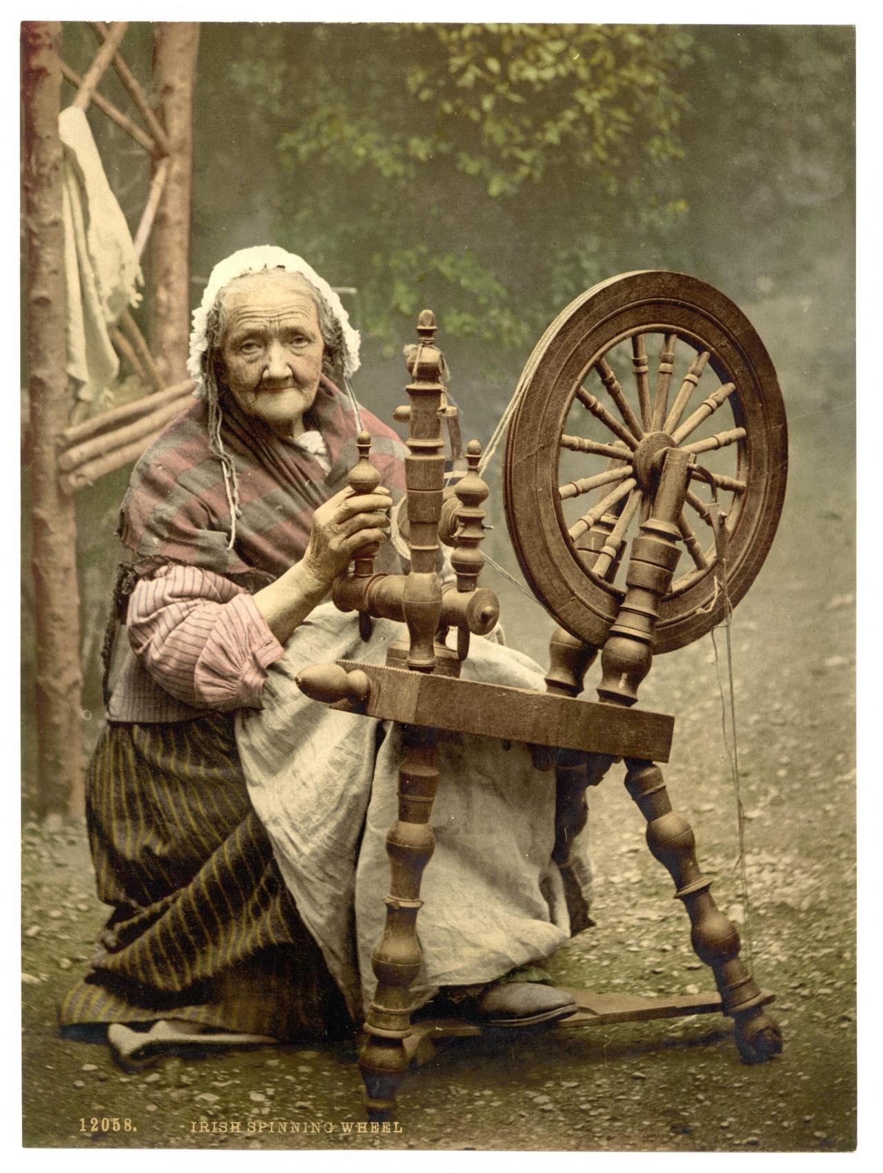 Free photo: Old Lady Spinning - vintage, weave, spinning - Creative ...
