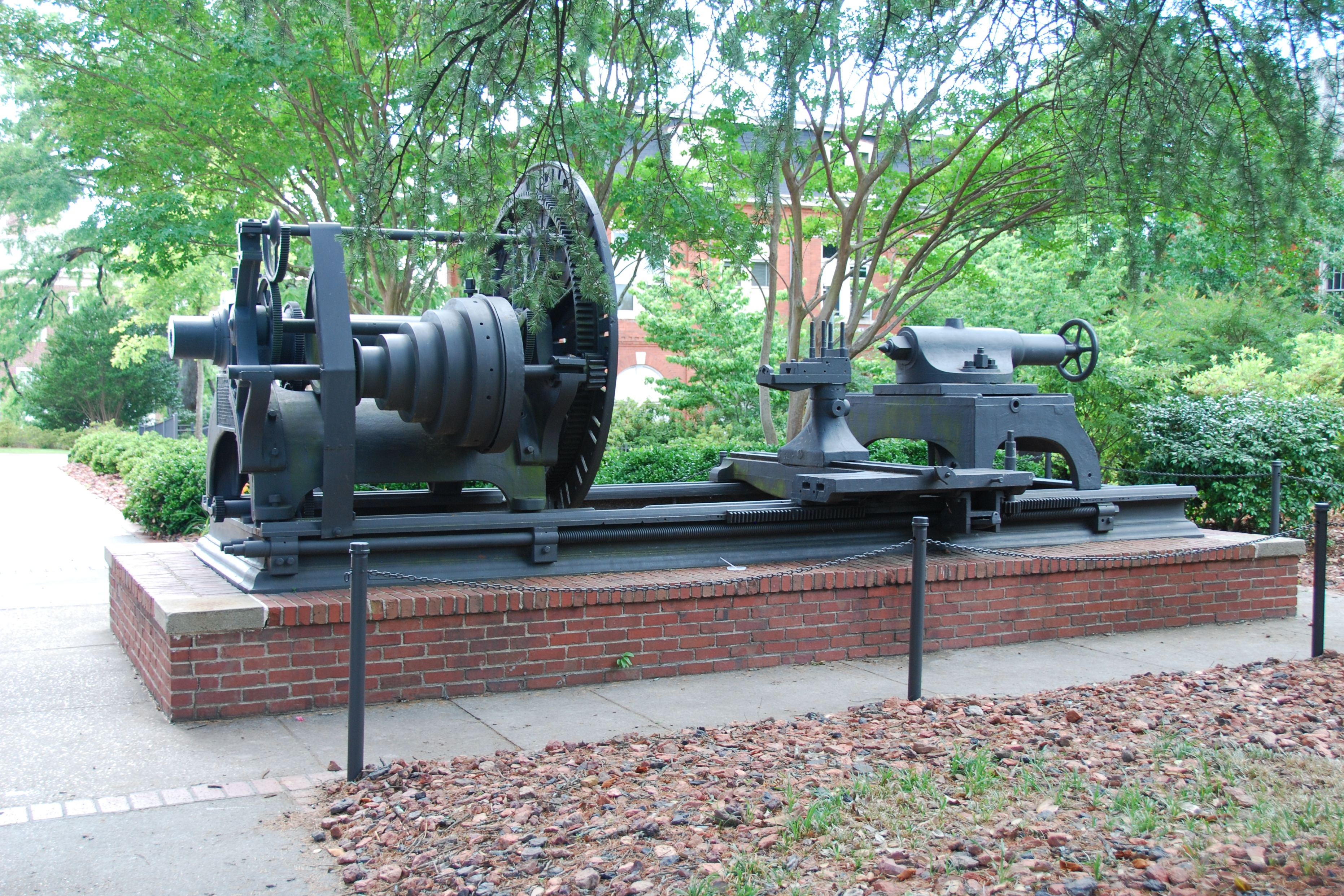 File:Old Metal Lathe - Tour of Auburn University campus for NETC ...