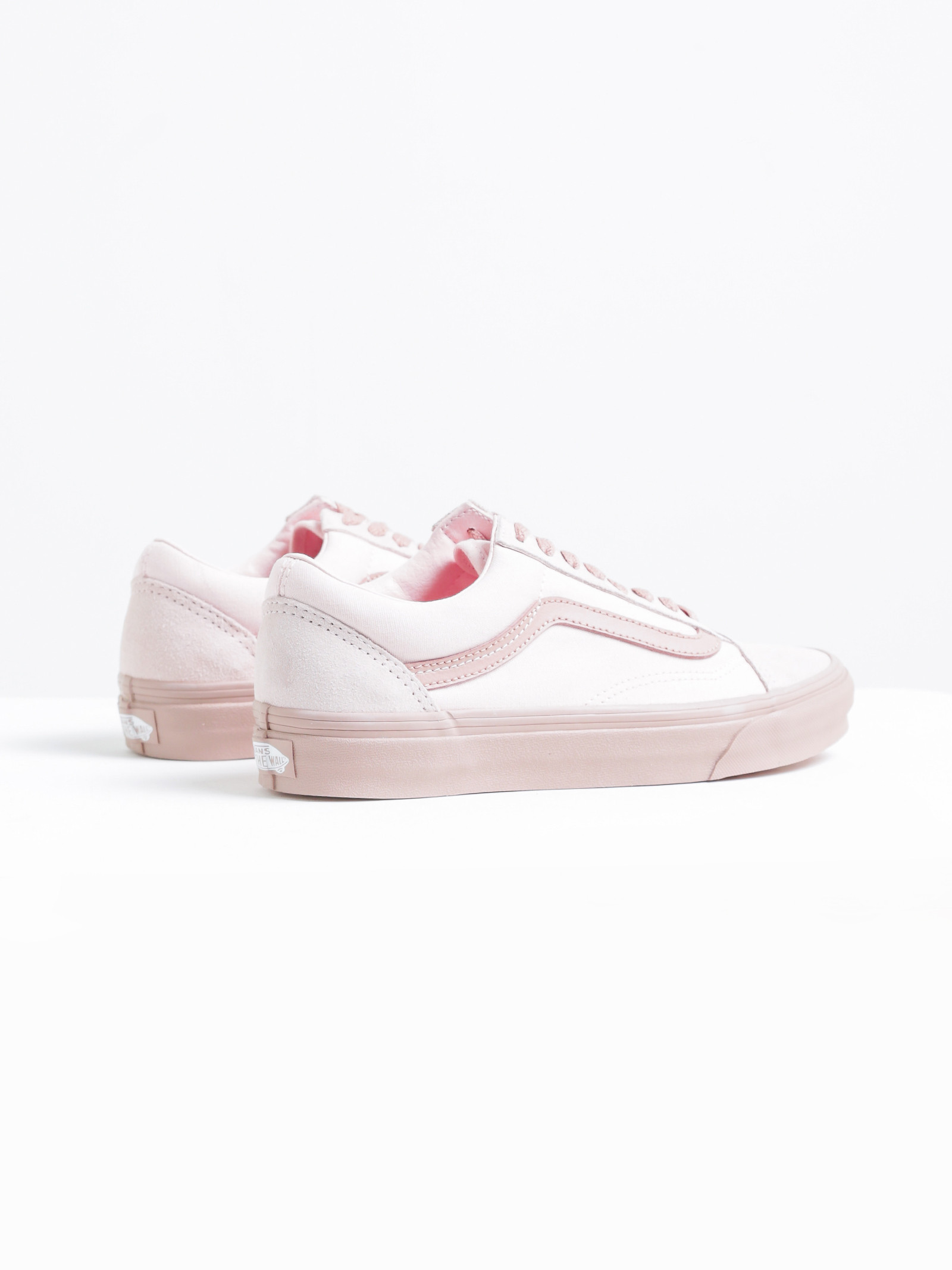 Vans Womens Old Skool 2-Tone Sneakers in Pale Pink