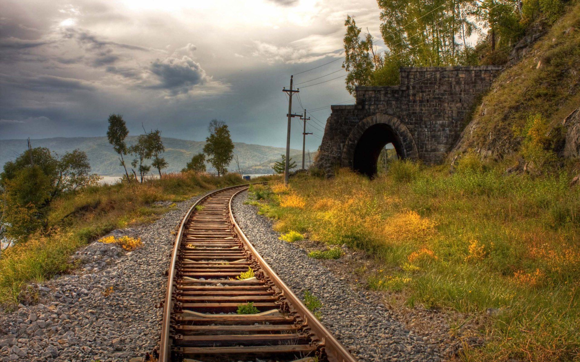 Old Railway Track | HD Nature Wallpapers for Mobile and Desktop