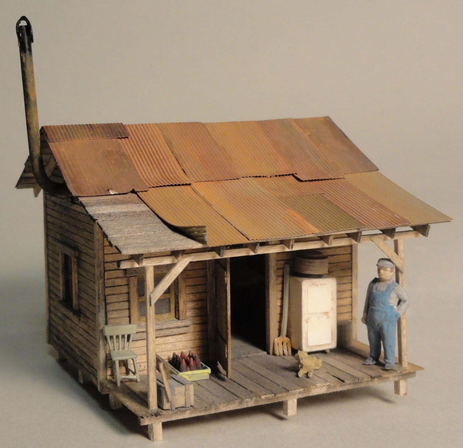 Model Railroad Minutiae: Luke's old shack