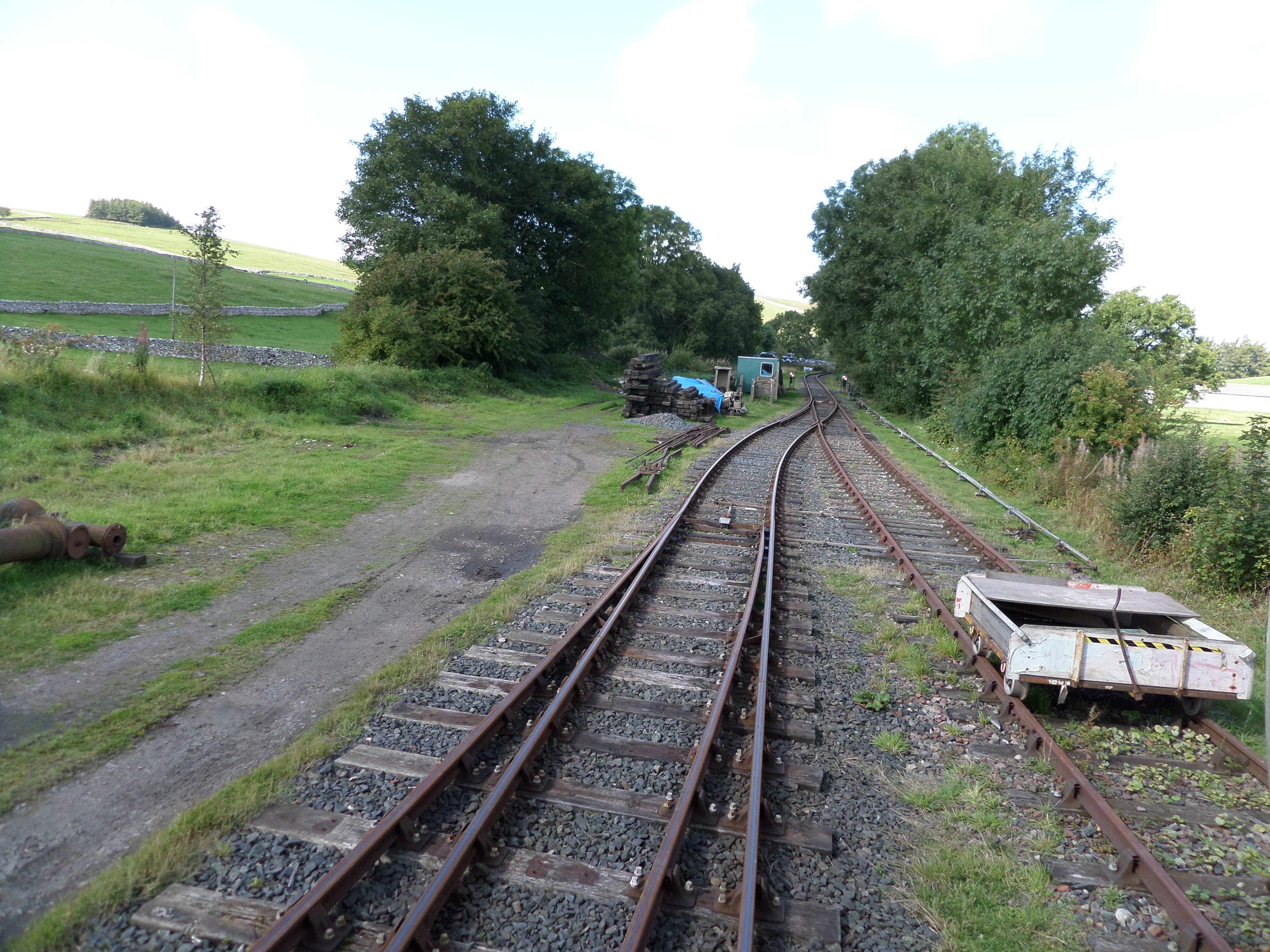 File:Kirkby Stephen East railway station, old signal box site.JPG ...