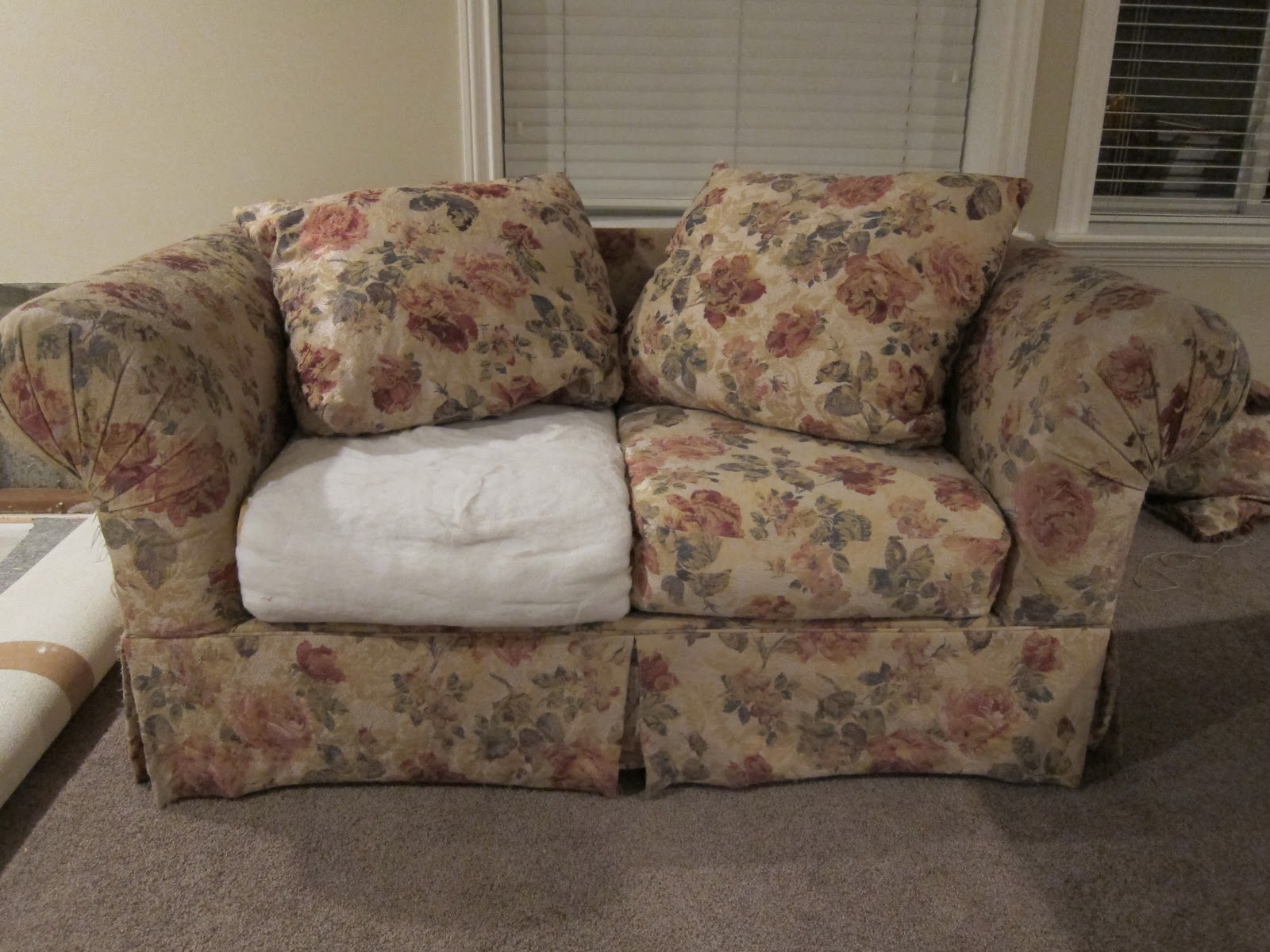 do it yourself divas: DIY Strip Fabric From a Couch and Reupholster It