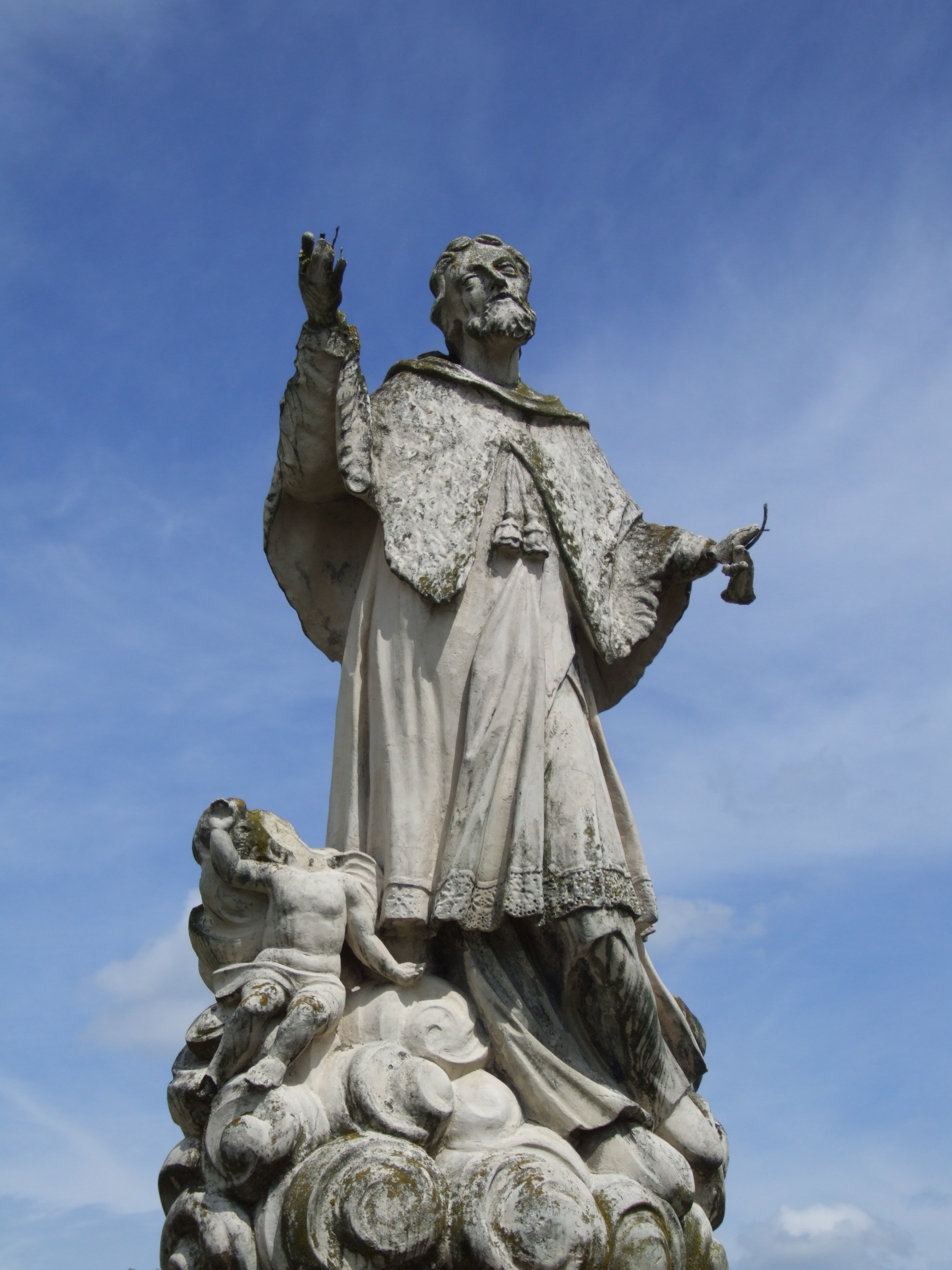 File:Varaždin - statue near Old Town.JPG - Wikimedia Commons