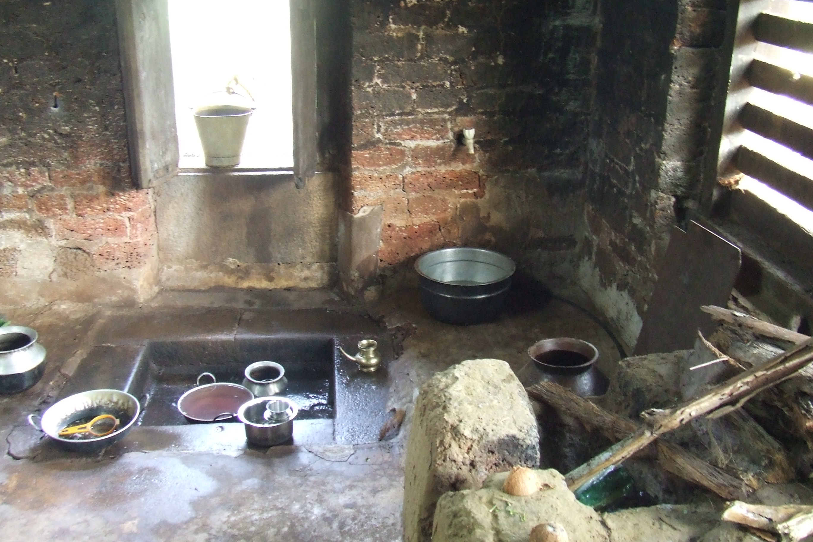 traditional old kitchen in village house | Kerala Village Life ...