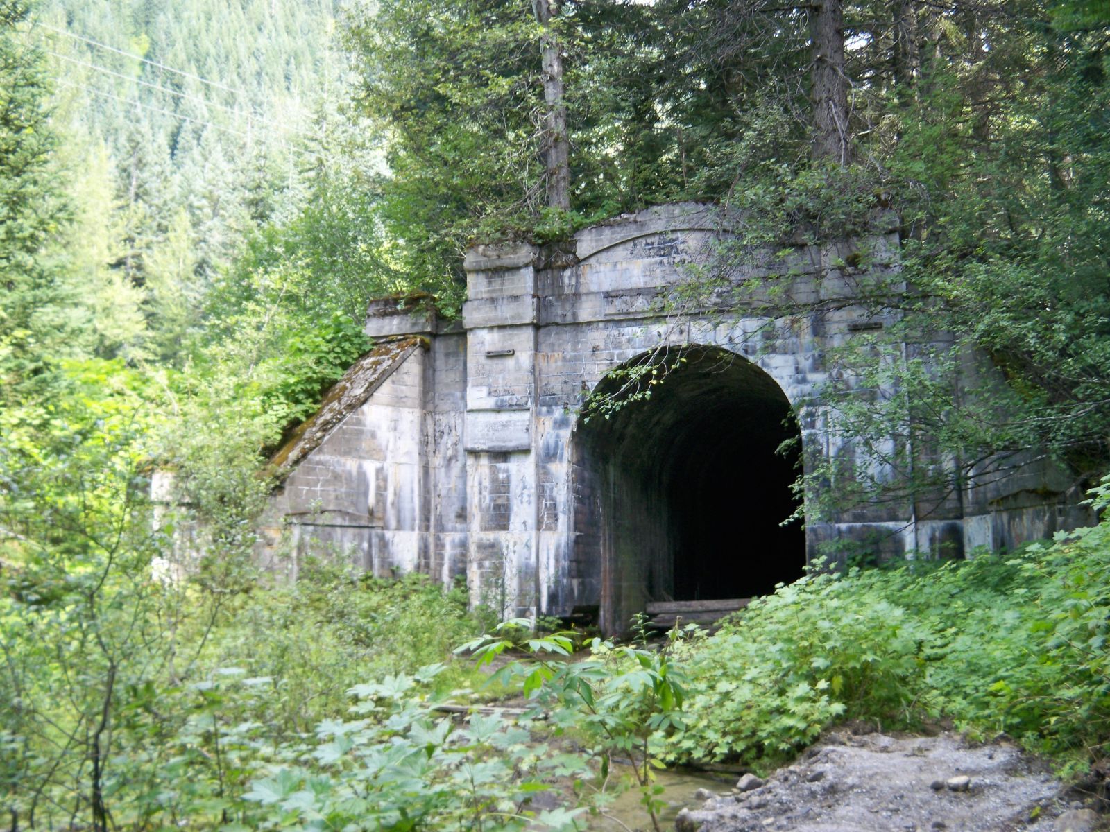 Bridgehunter.com | GN - Old Cascade Tunnel | Tunnel of the Unwanted ...