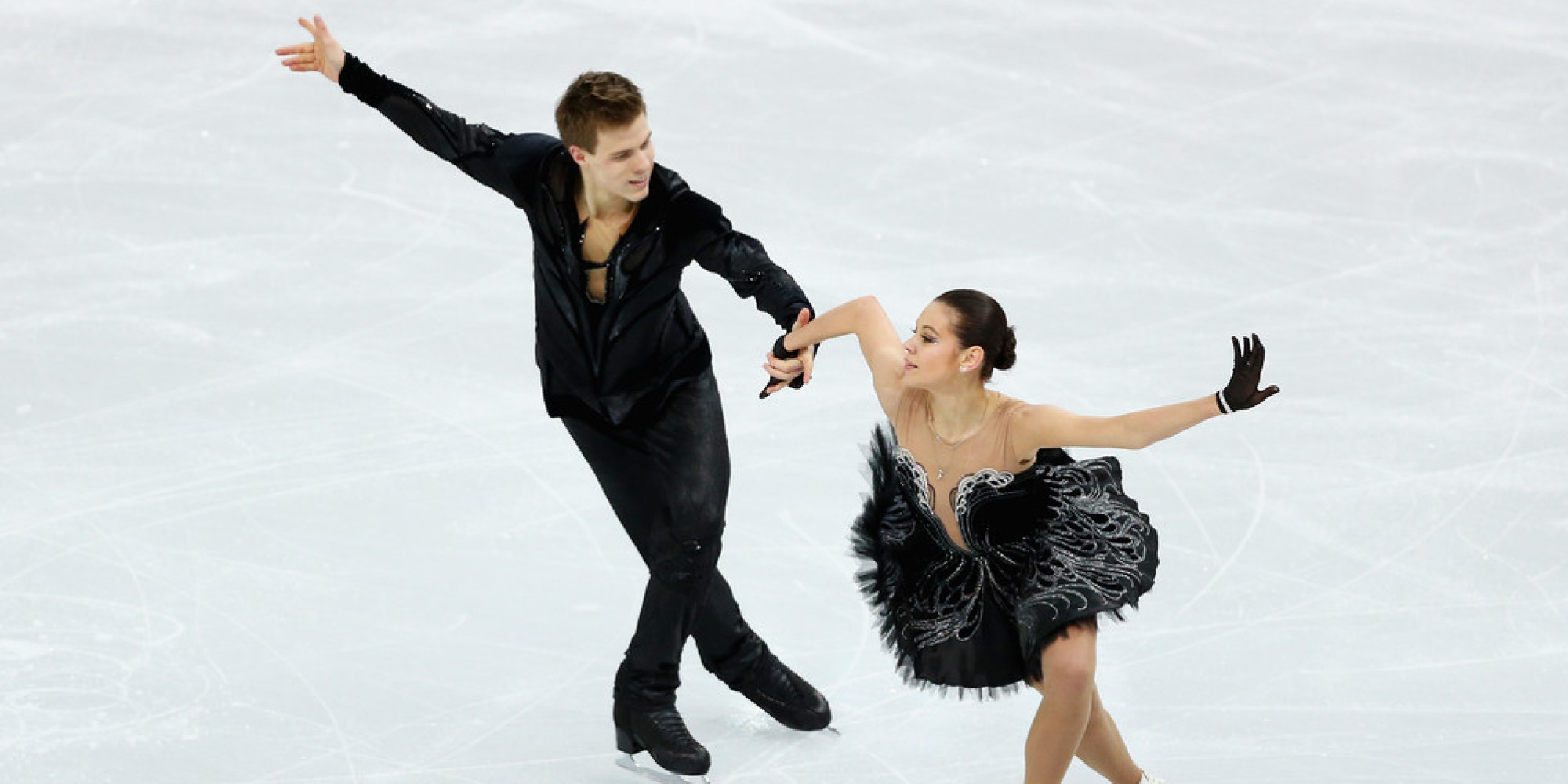 18 Of The Most Eye-Catching Costumes From The Olympic Figure Skating ...