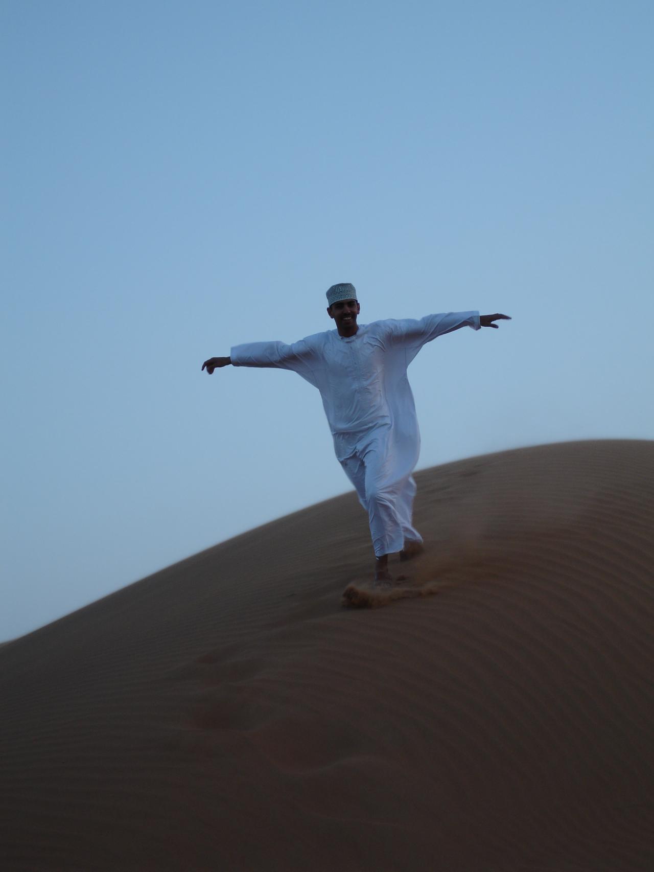 Free photo: Omani desert people - people, safari, sand - Non ...