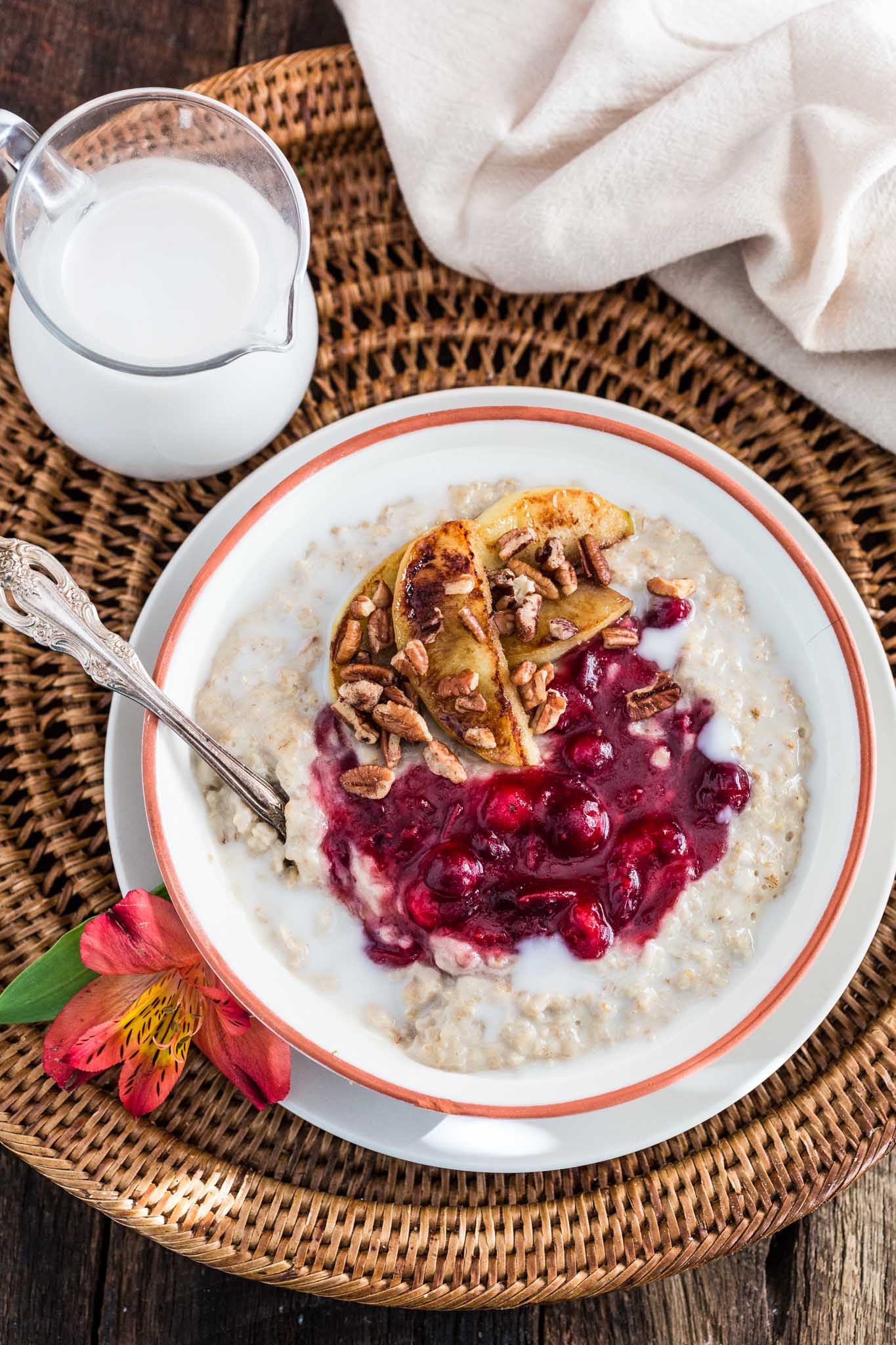 Christmas Oats Porridge with Cranberry Sauce, Apples and Pecans ...
