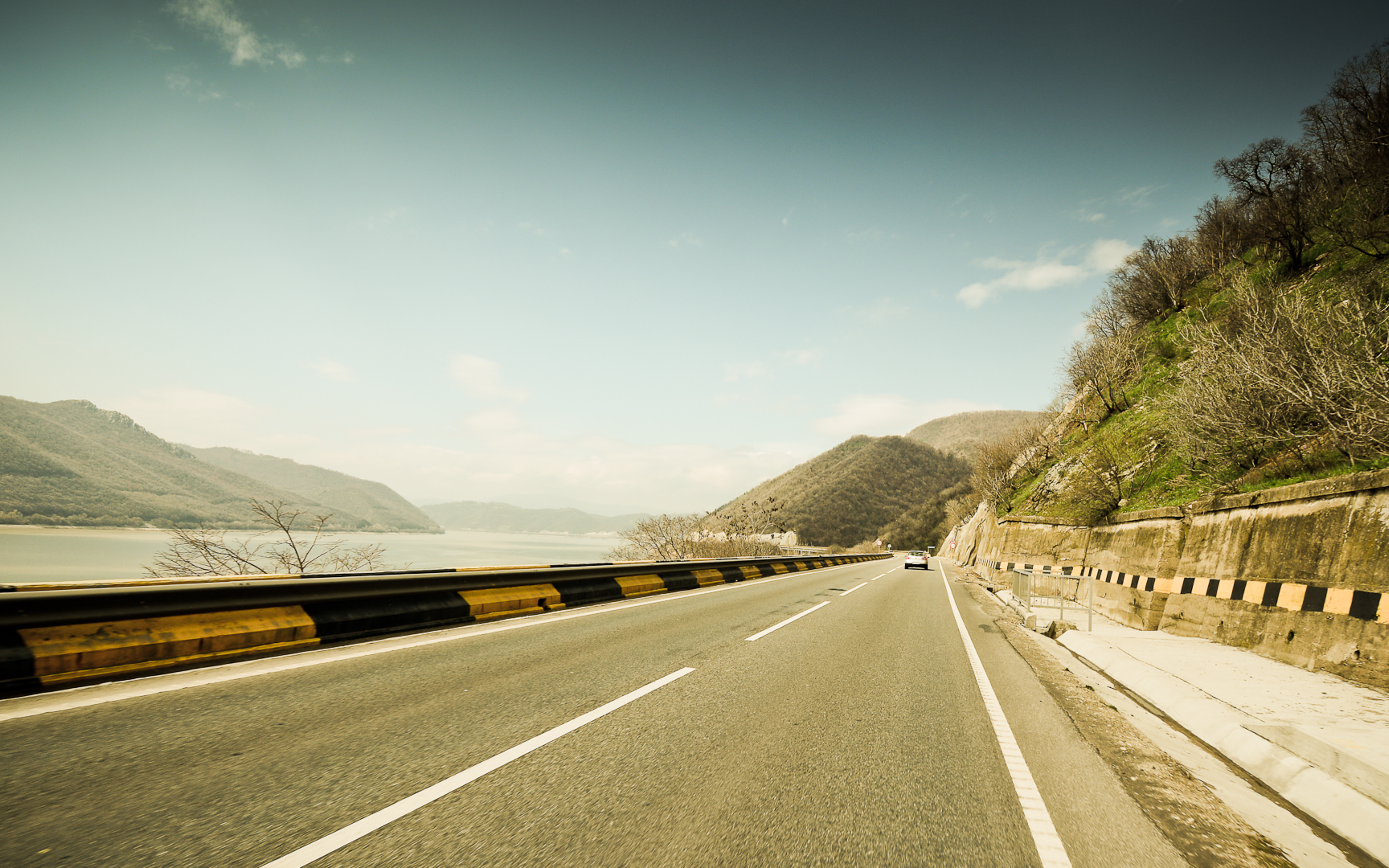 Wallpaper Download 5120x3200 High speed road - the way home