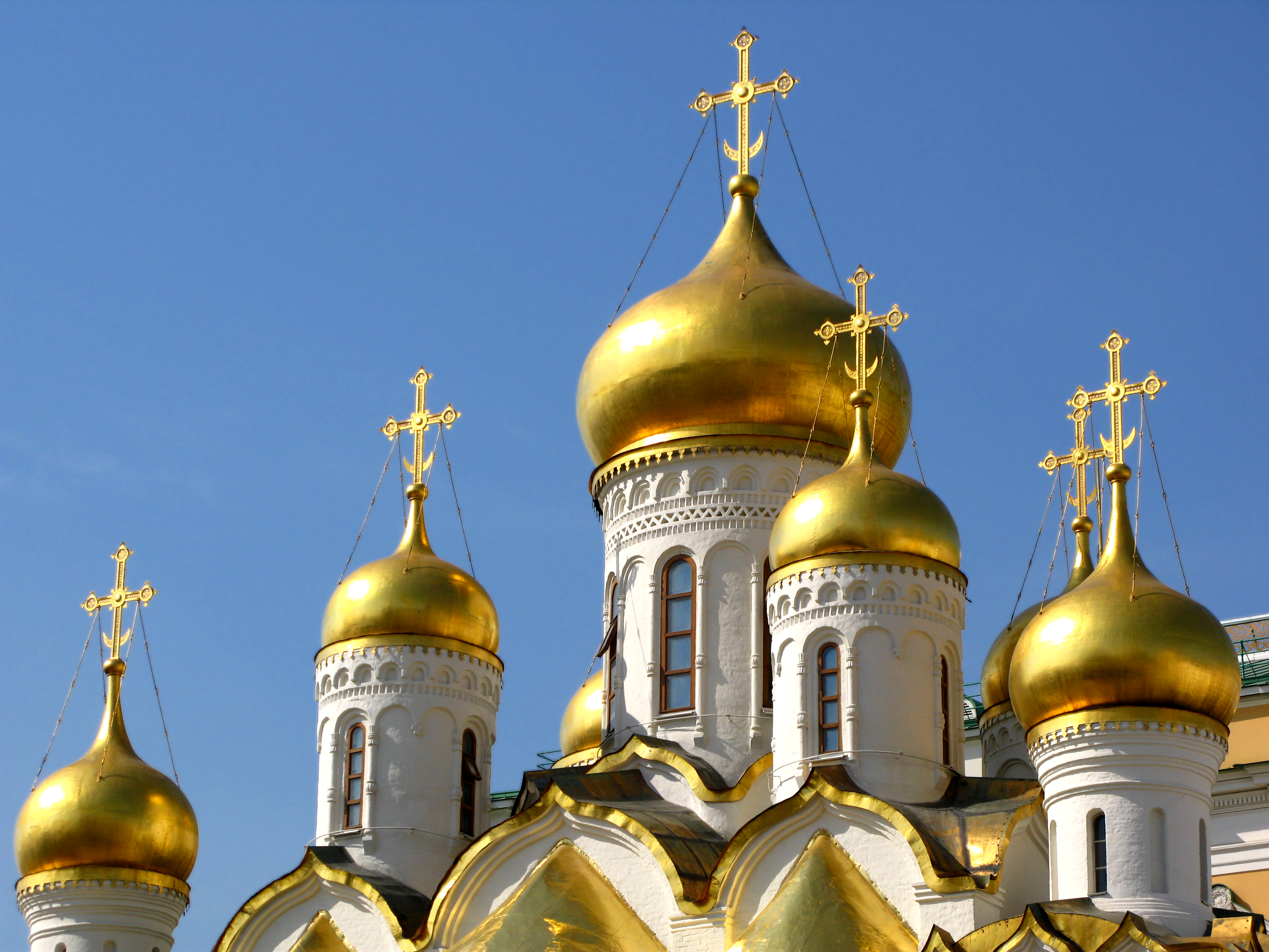 File:Onion domes of Cathedral of the Annunciation.JPG - Wikimedia ...