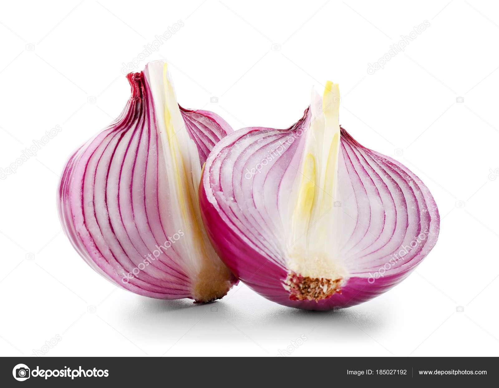 Halves Red Onion White Background — Stock Photo © belchonock #185027192