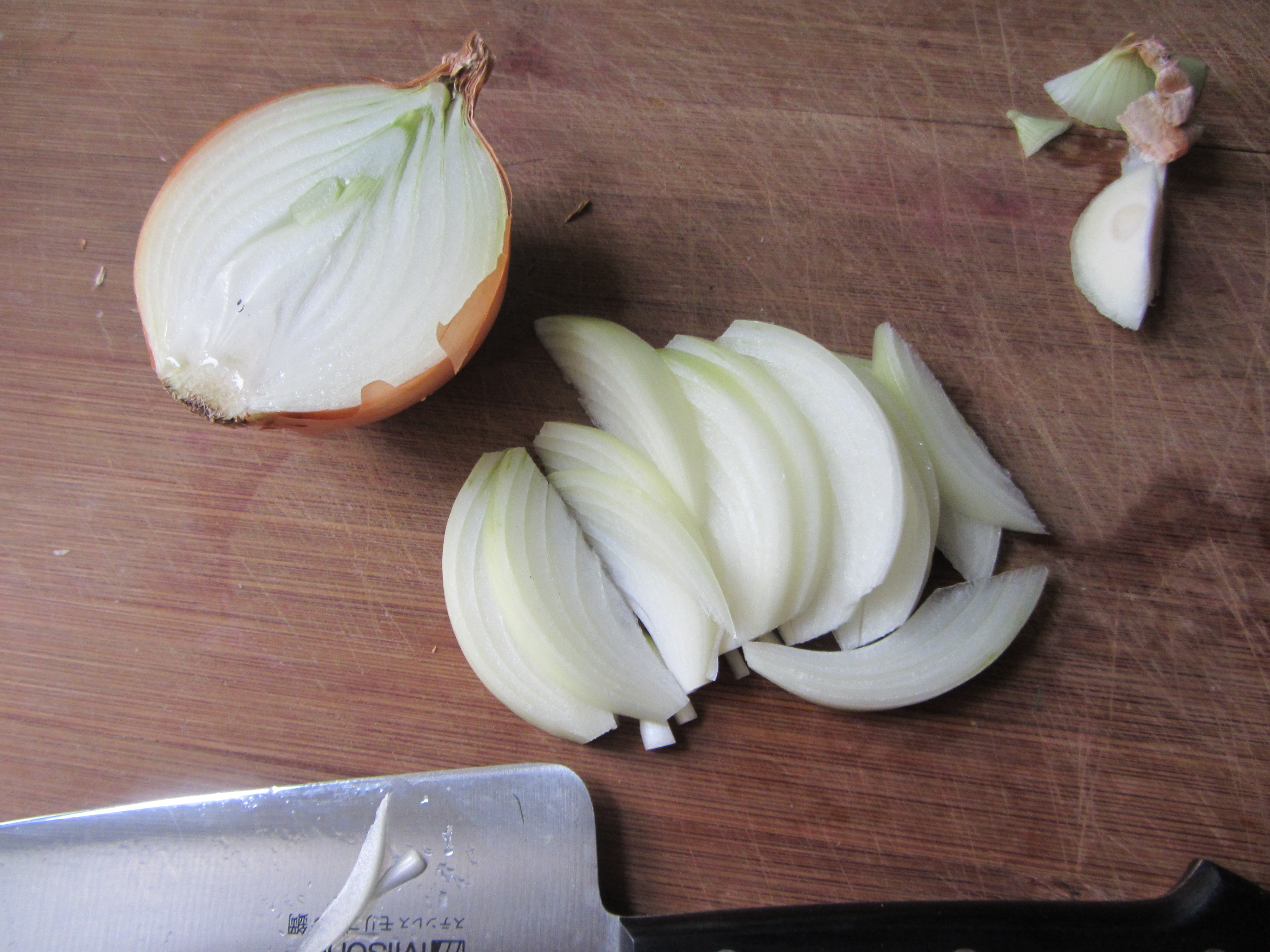 onions + shitake + dandelion + kale on a tofu pad – vfb