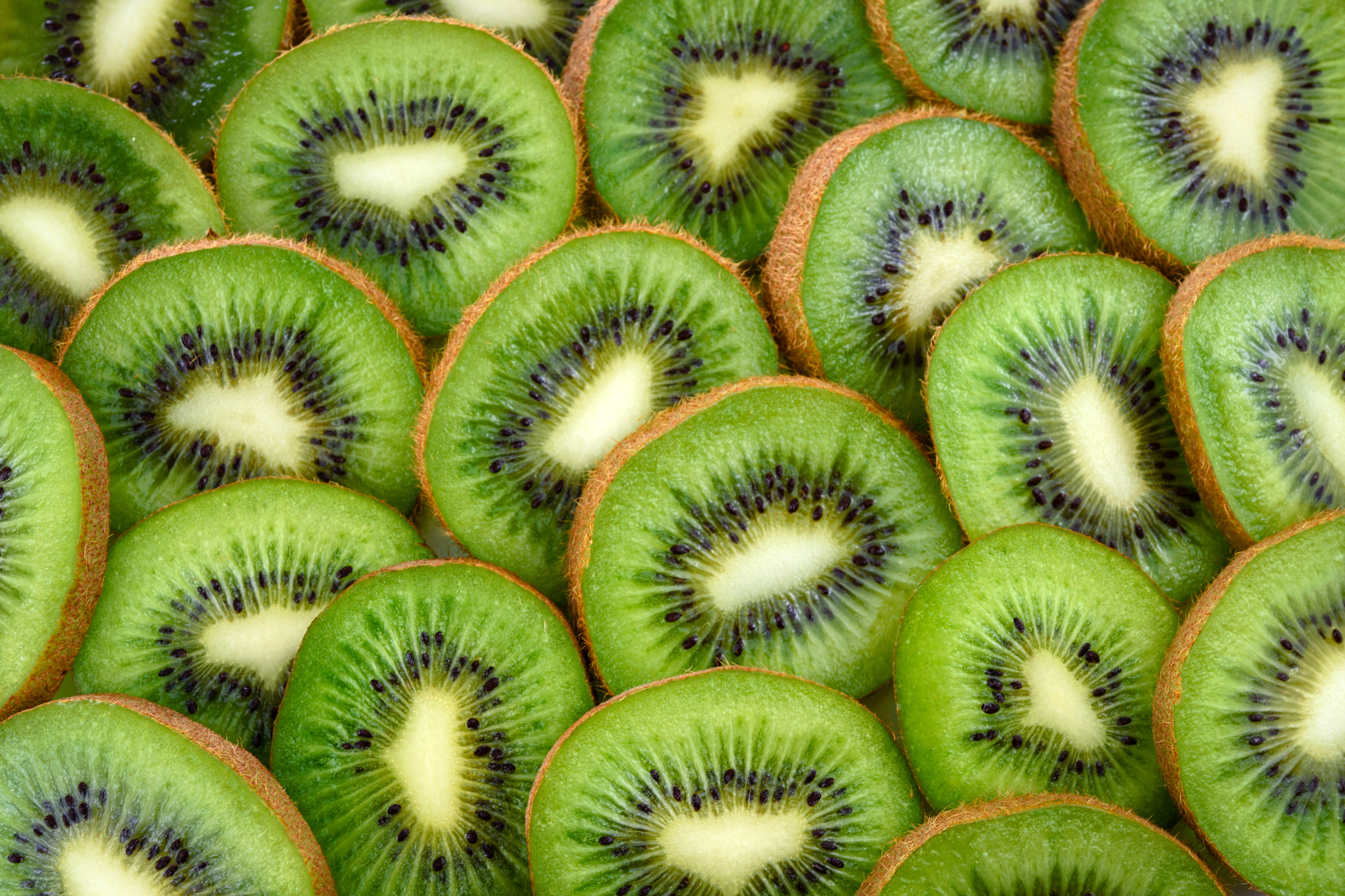 Sliced and open Kiwi fruit image - Free stock photo - Public Domain ...
