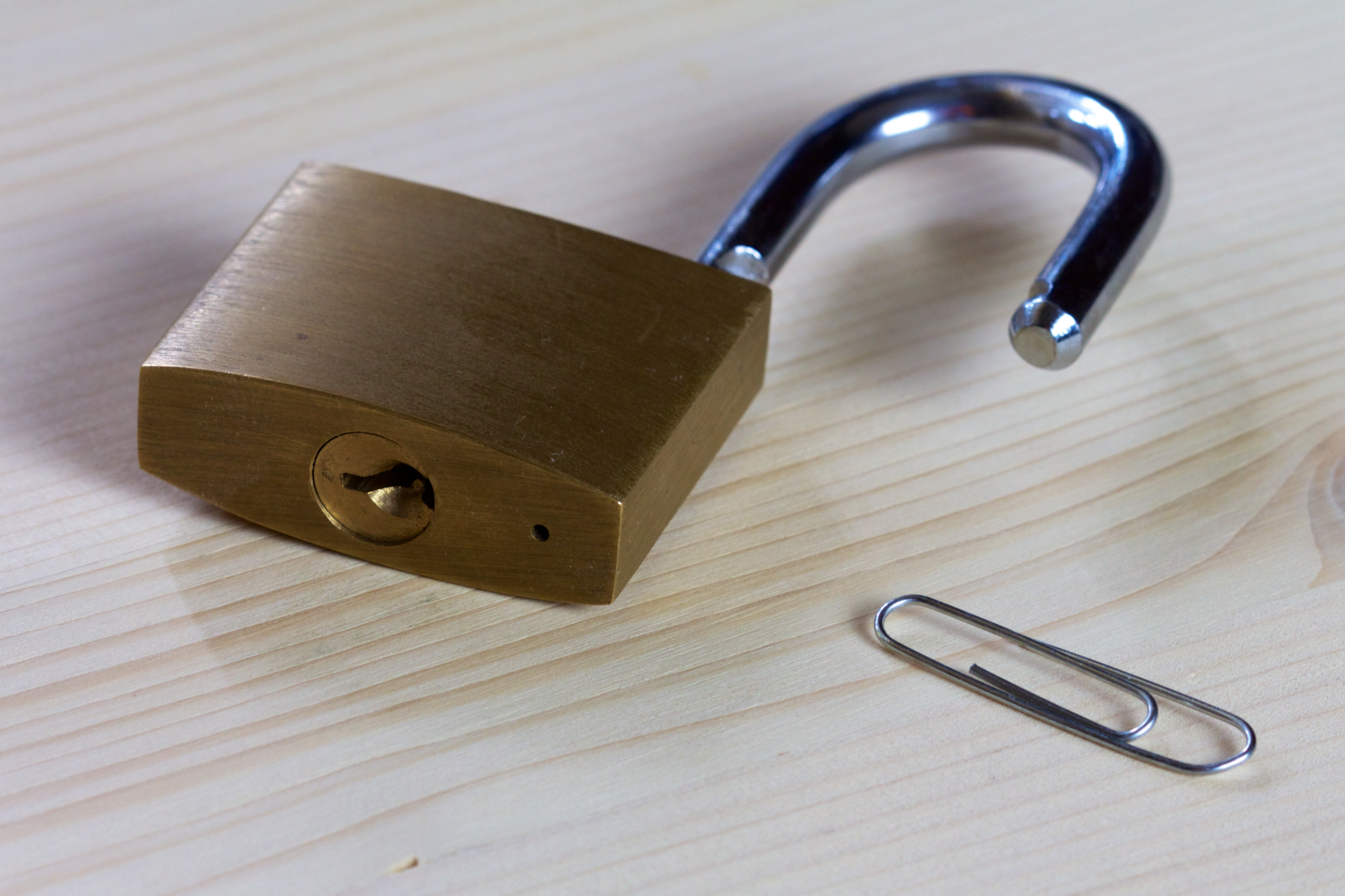 How to Open a Lock Without a Key | Synonym