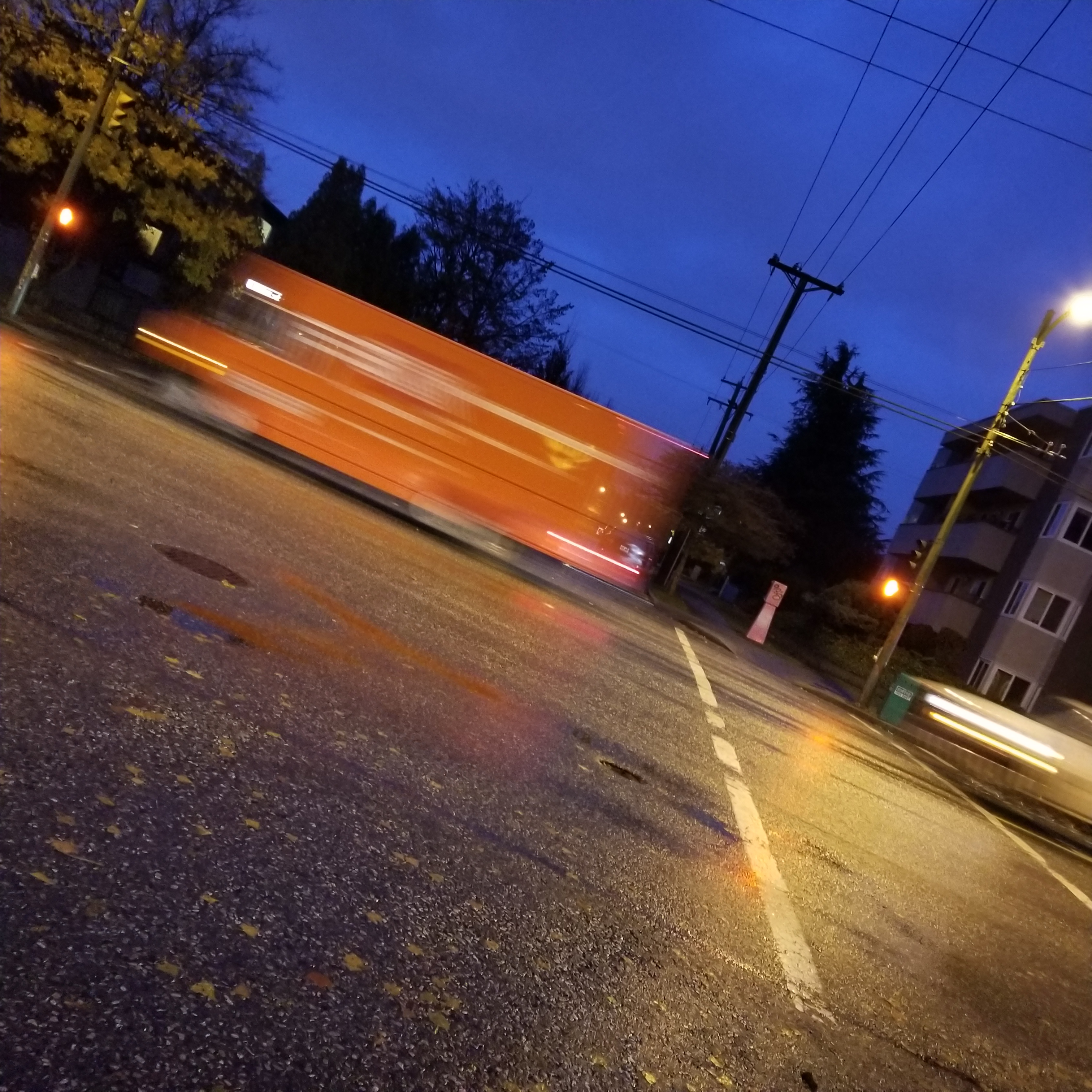 Orange blurry truck on quantum release day is a sign of good luck right :-) ?20171114_065617, Bicyclingtowork, Bike2workpix, Blurry, Commuting, HQ Photo