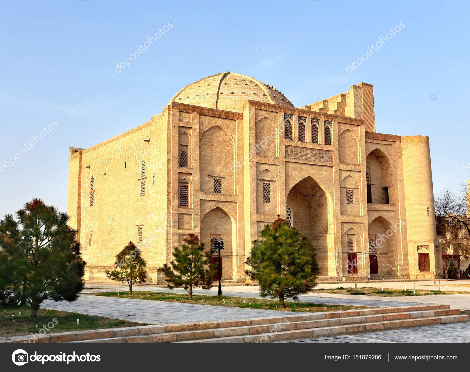 Medieval oriental structure — Stock Photo © pingvin121674 #151879286