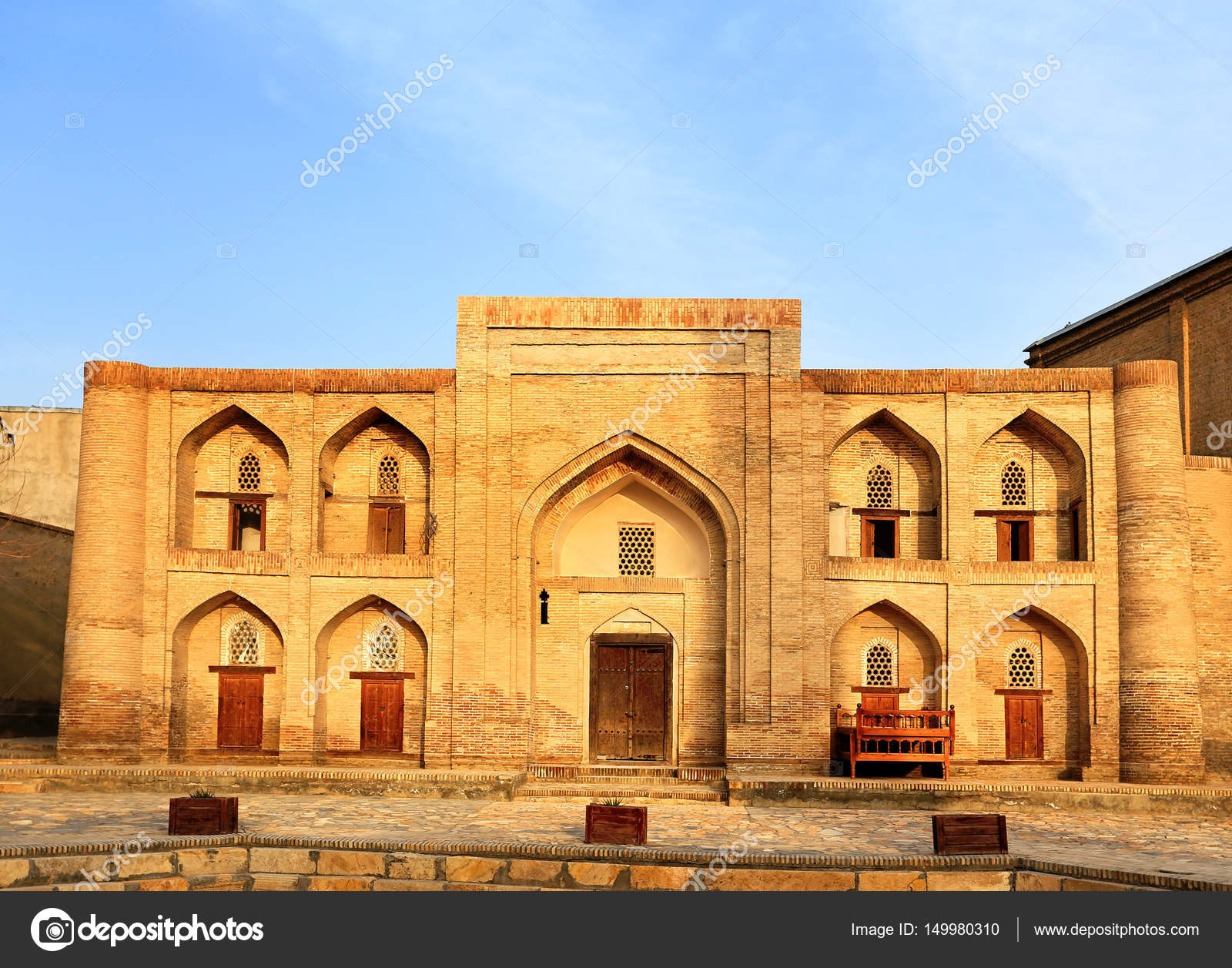 Medieval oriental structure — Stock Photo © pingvin121674 #149980310