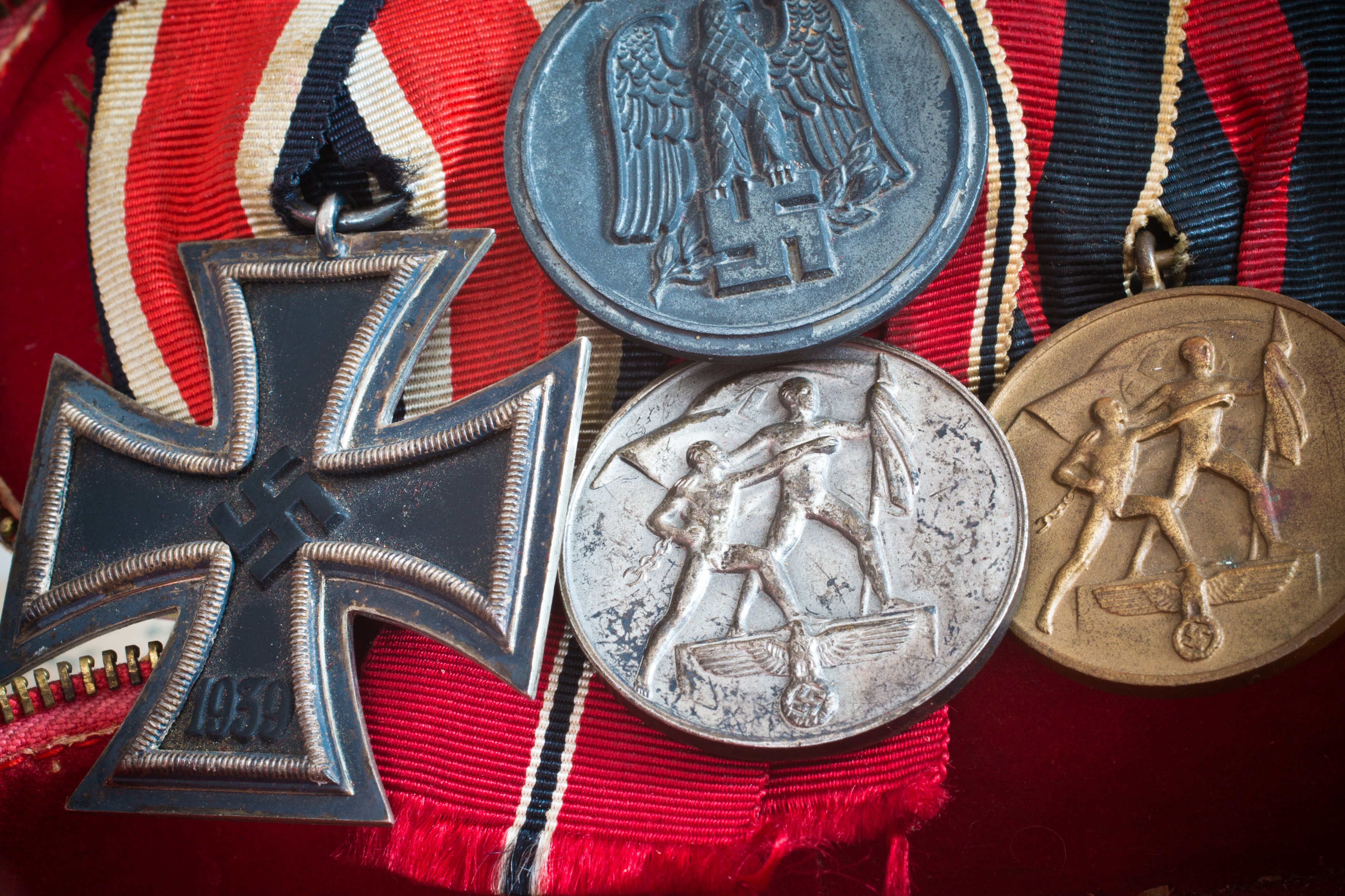 Ostmedaille Medals