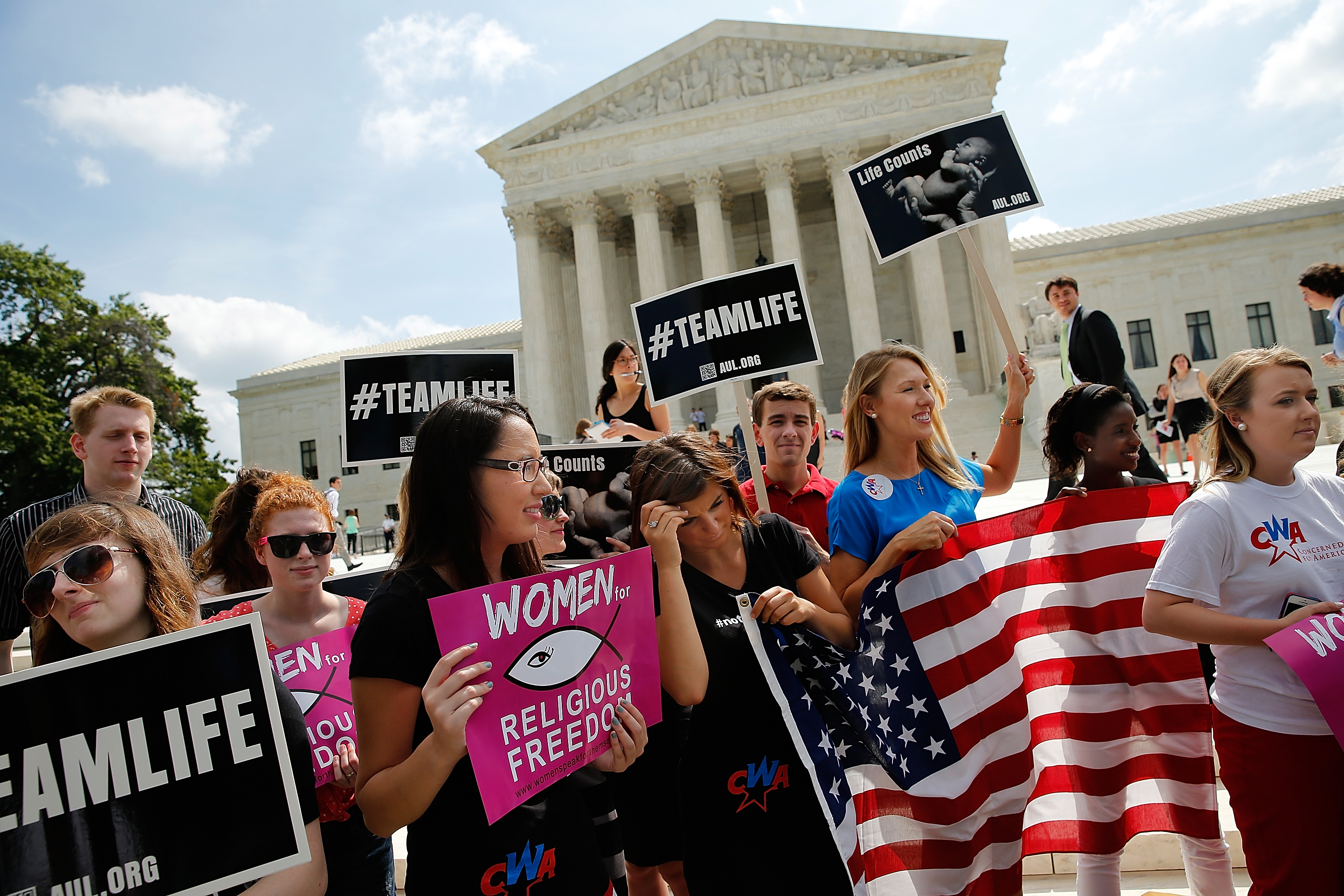 Supreme Court Nixes Abortion Protest Buffer Zones, So What's Allowed ...