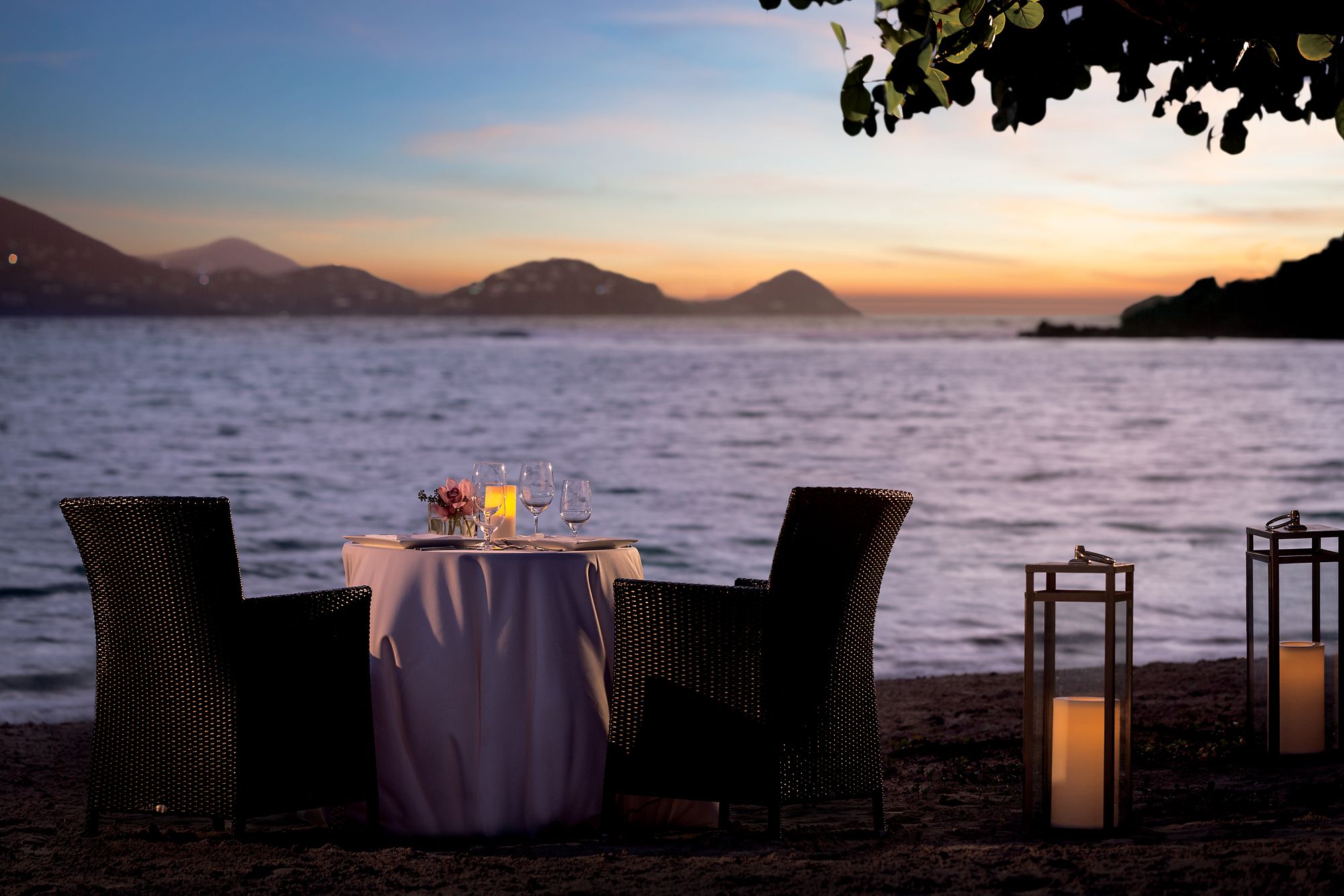 Dinner on the Beach | The Ritz-Carlton, St. Thomas