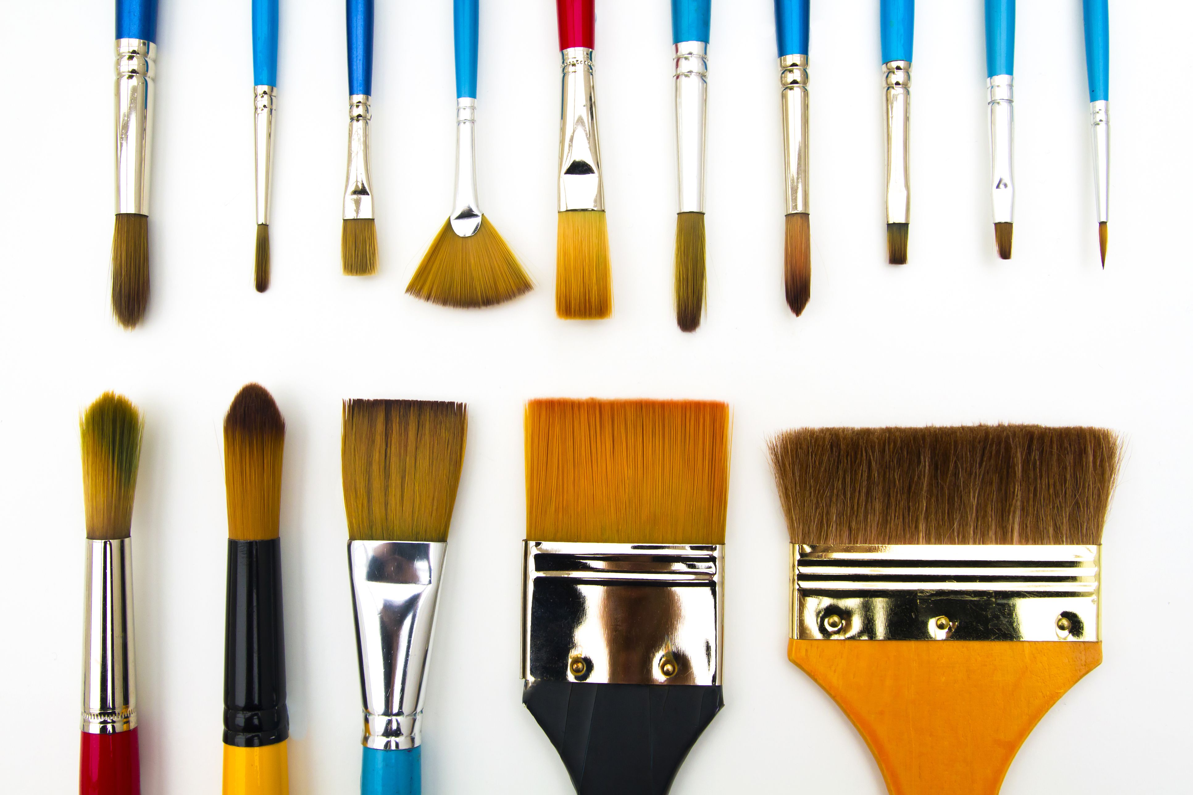 Types and Shapes of Art Paint Brushes