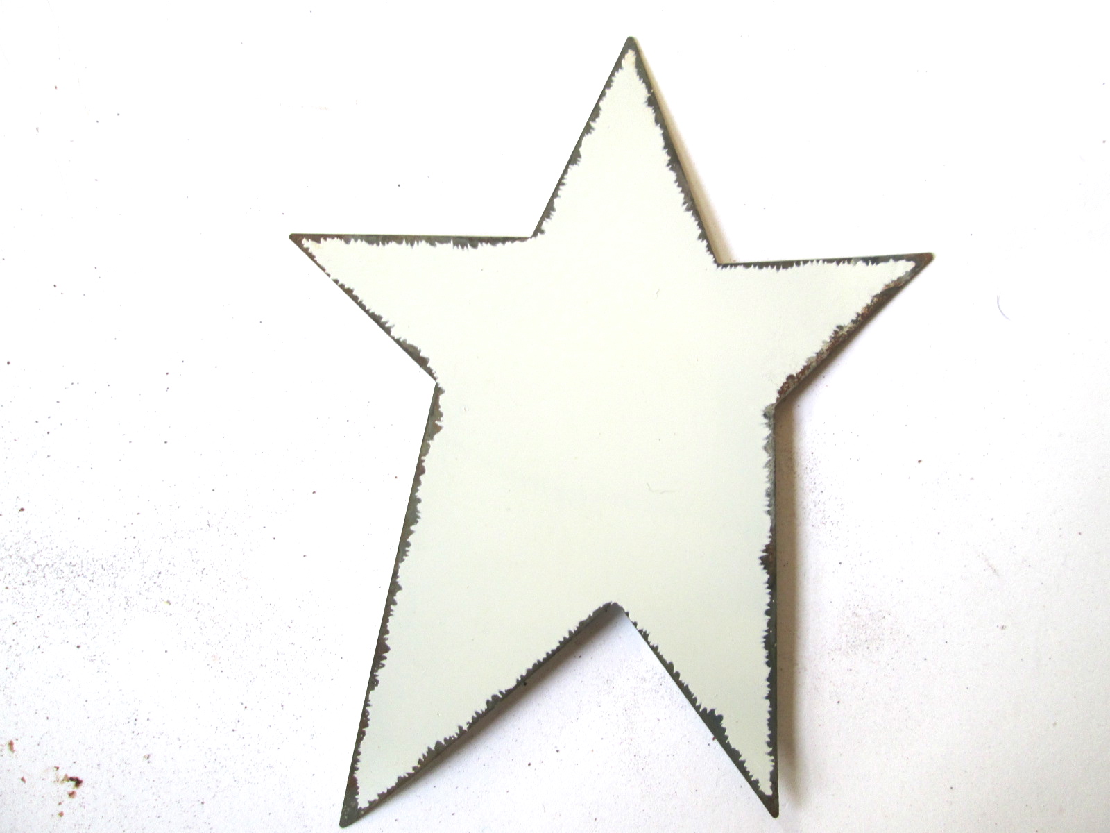 125mm White Painted Distressed primitive Tin Star