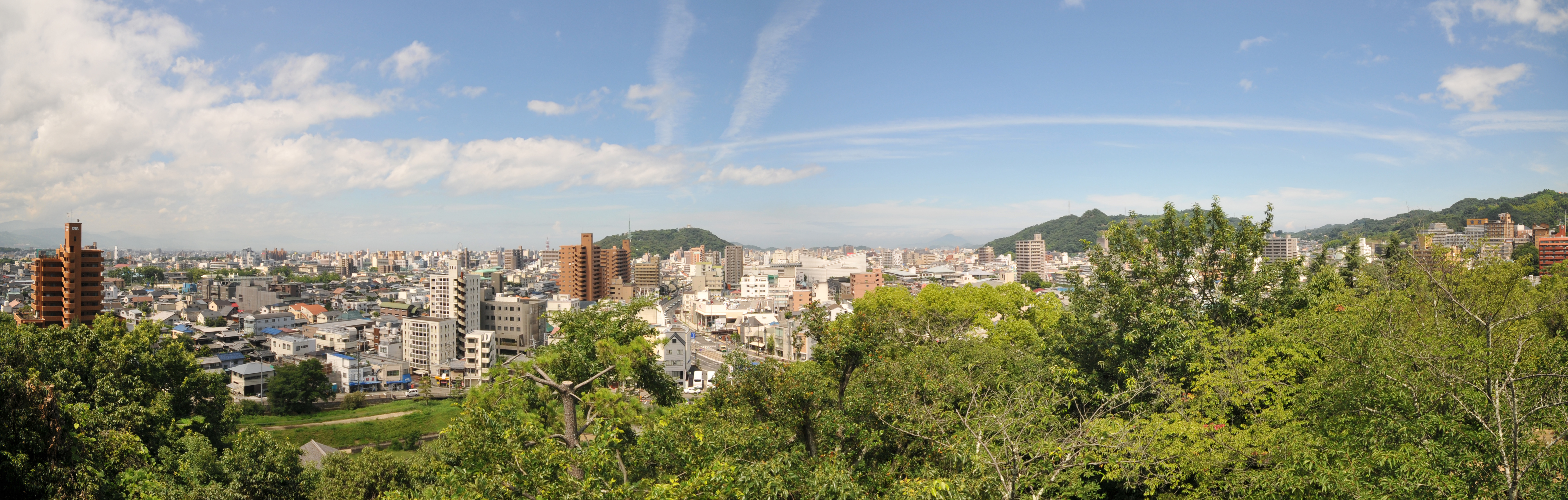 File:Matsuyama city panoramic view.jpg - Wikimedia Commons
