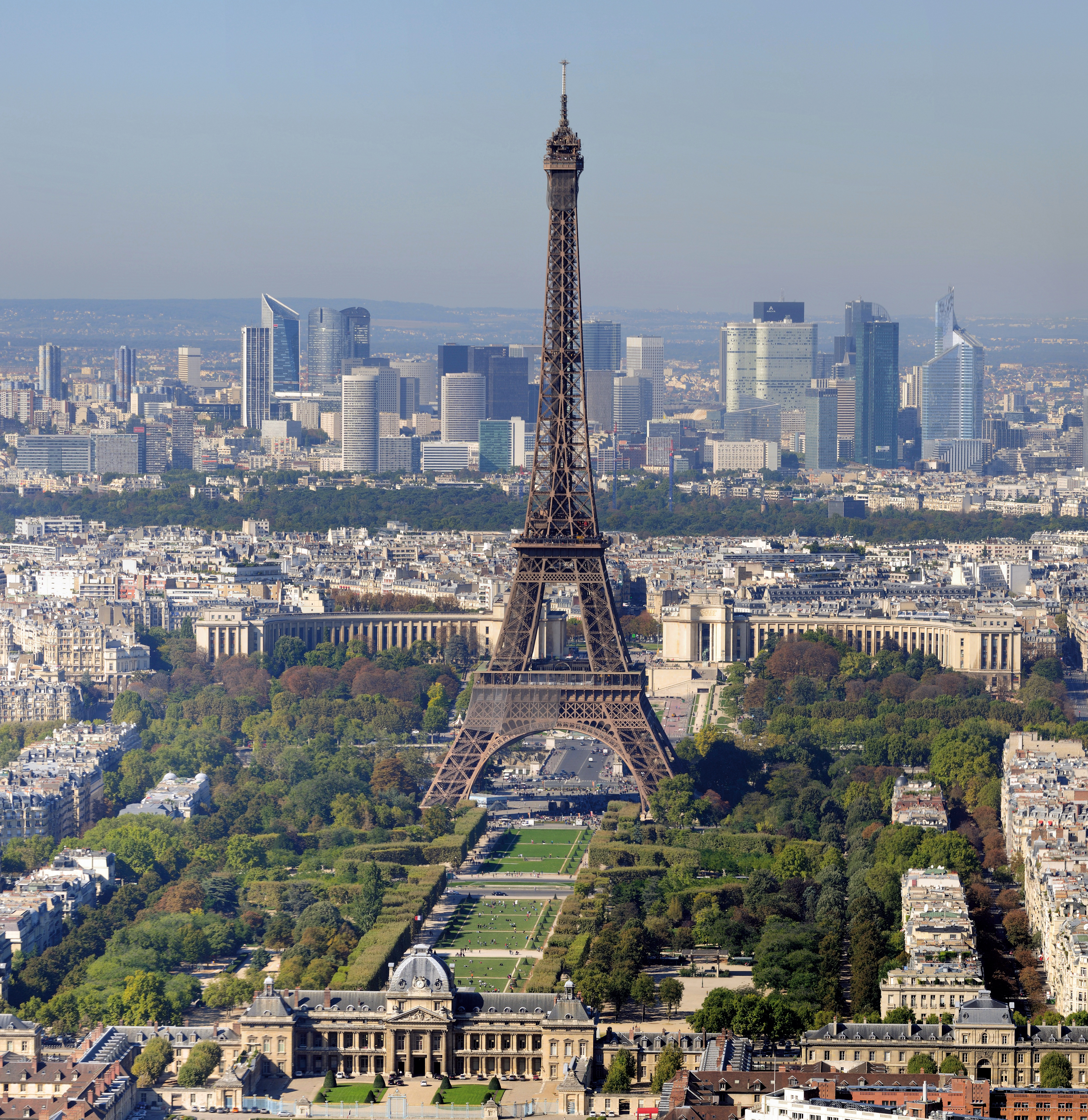 File:Paris - Eiffelturm und Marsfeld2.jpg - Wikimedia Commons