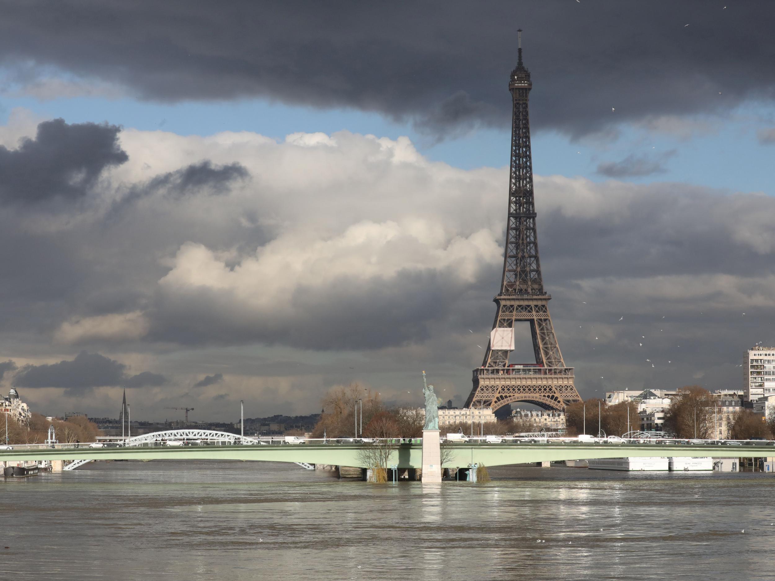 Paris flood 2018: River Seine threatens wine cellars and museums as ...