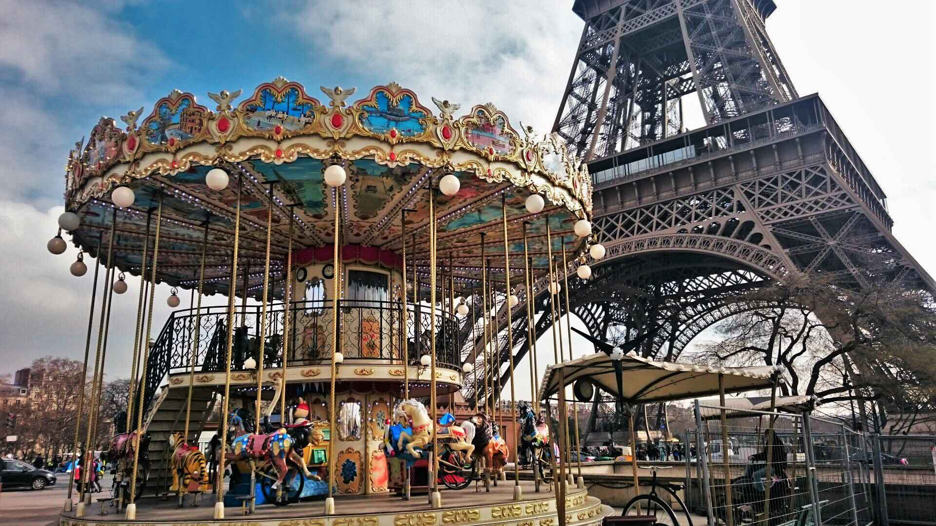 Private city tour in Paris, France - Friendly Local Guides