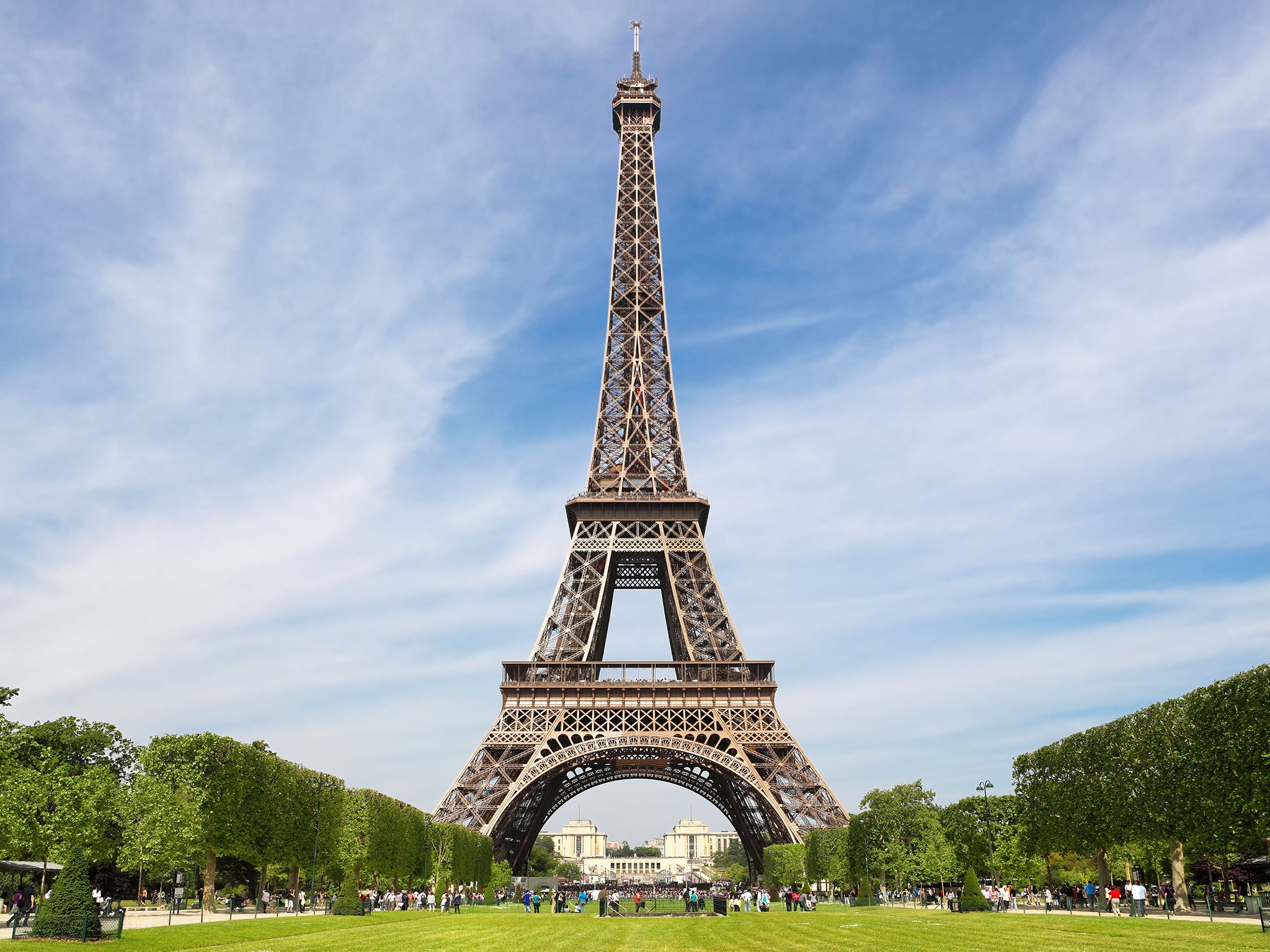 There Is a Secret Apartment at the Top of the Eiffel Tower - Condé ...