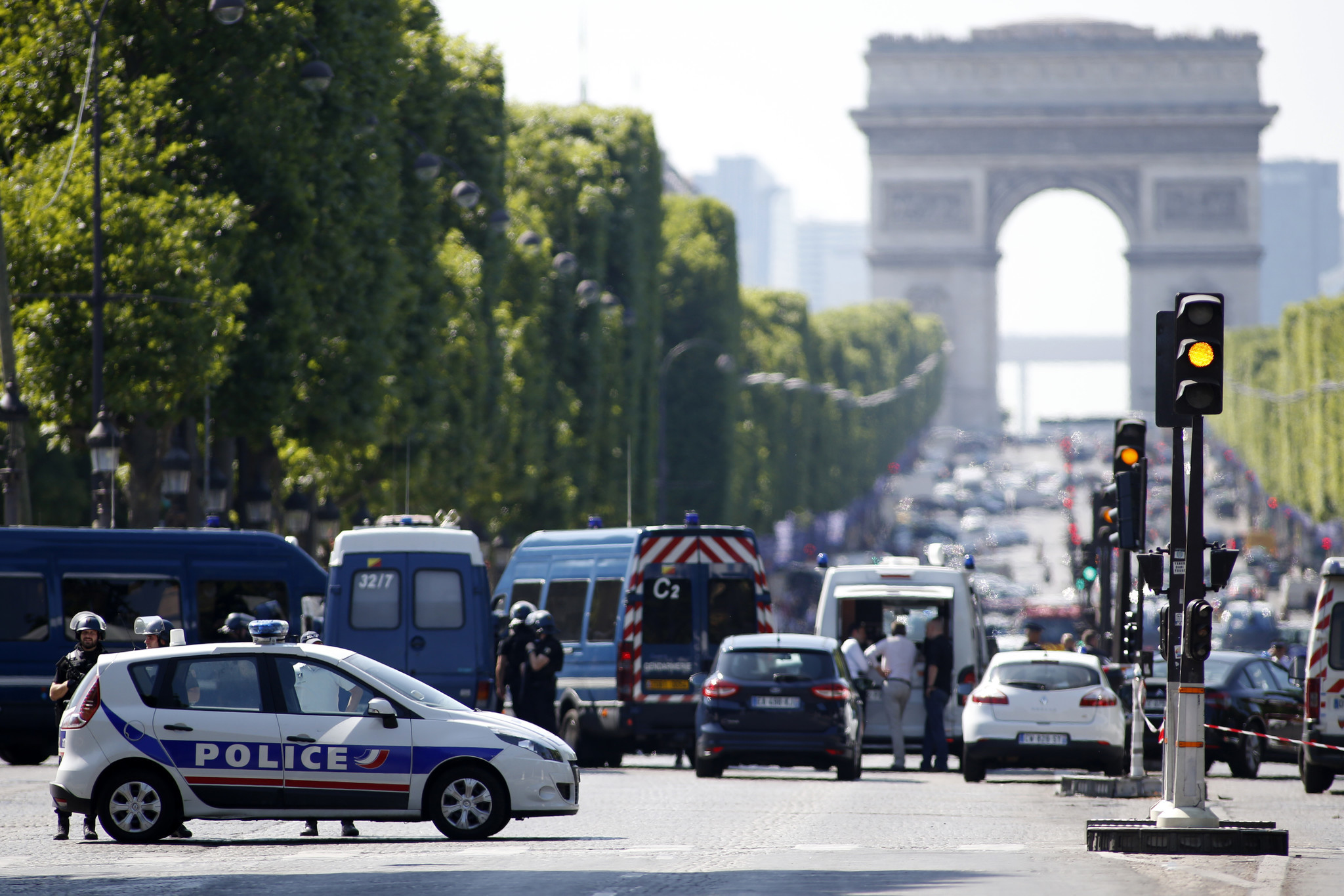 Paris attacker dead after ramming car carrying explosives into ...