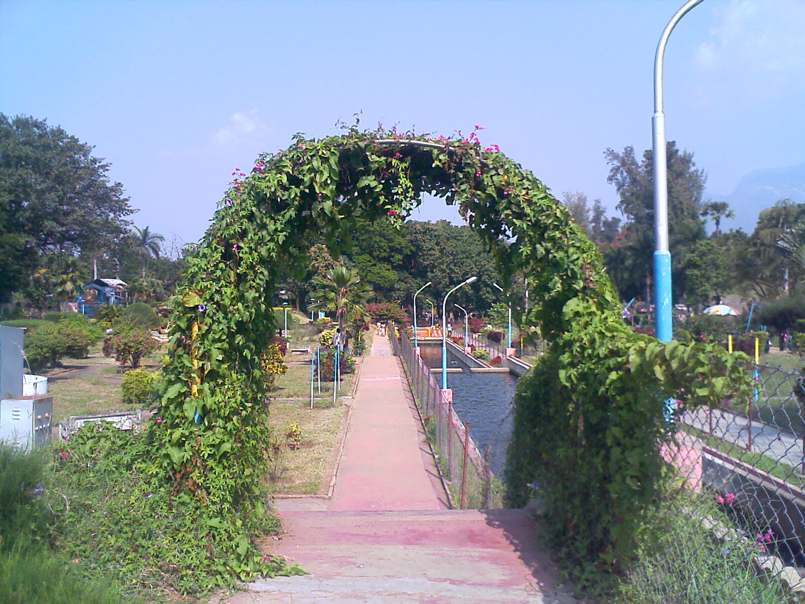 Aliyar Dam & Gardens – Near Pollachi, Coimbatore – Destination Infinity