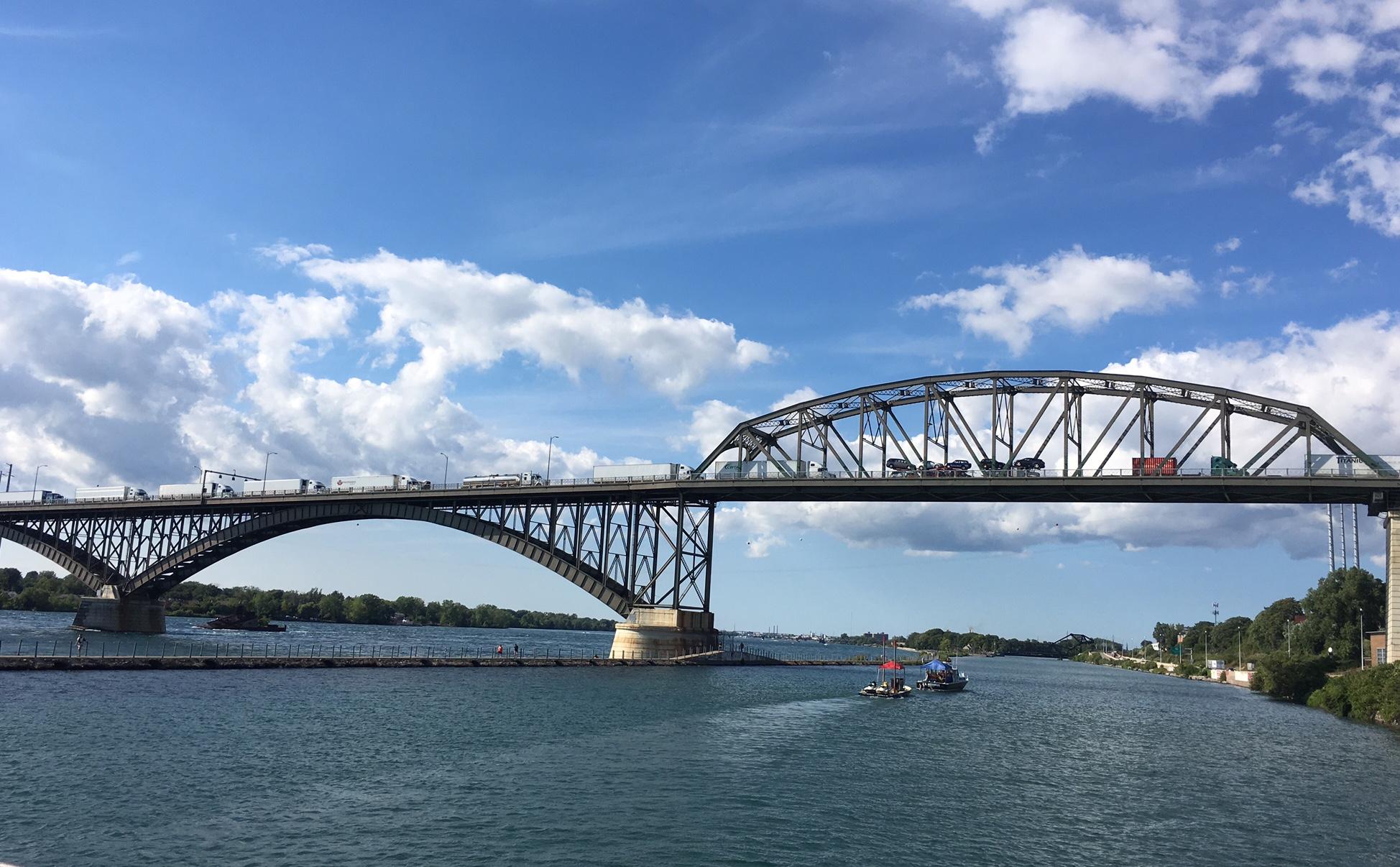Peace Bridge traffic flow is being aided by technology | WBFO