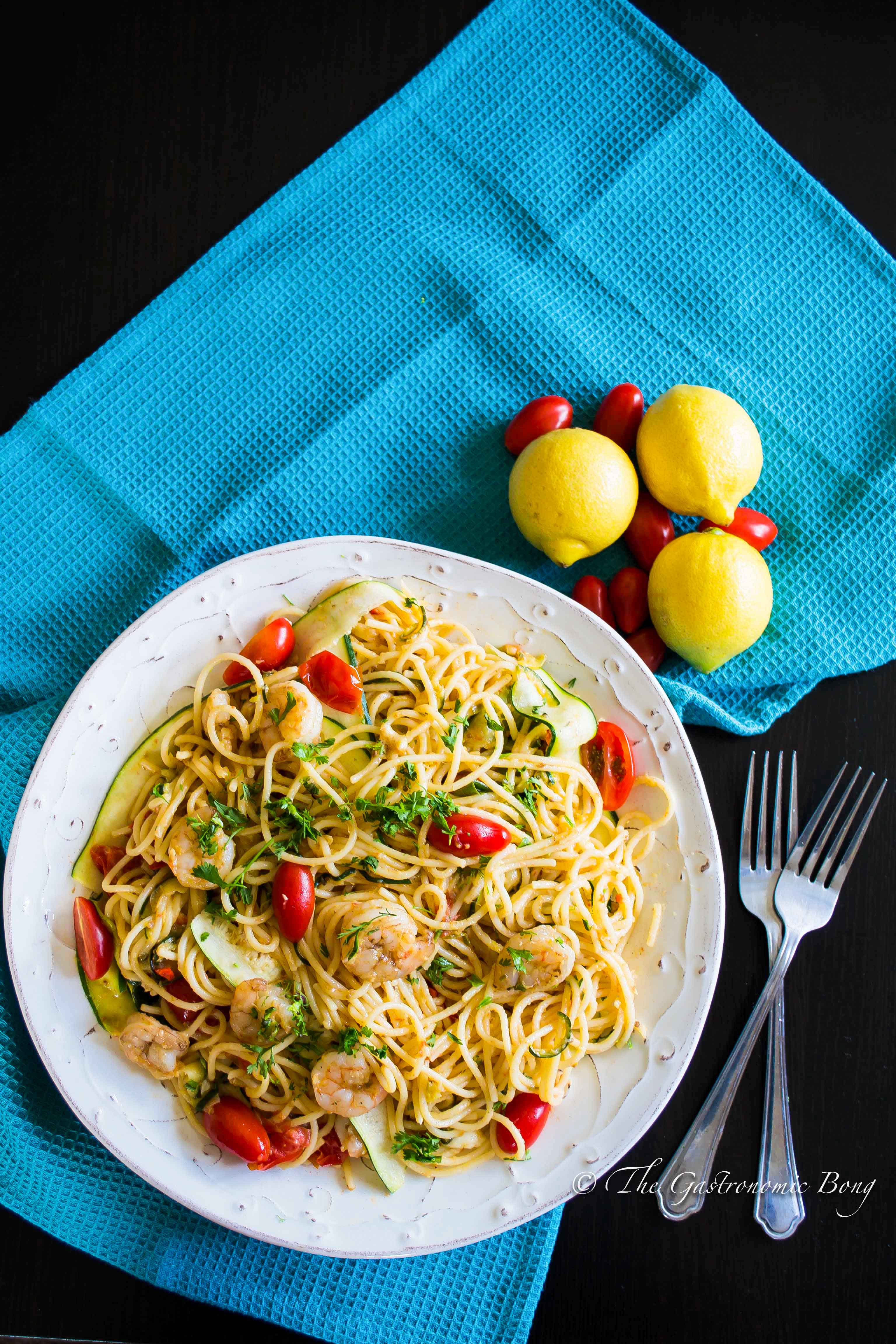 Perfect Summer Pasta- Garlic Prawn Spaghetti with Lemon, Zucchini ...
