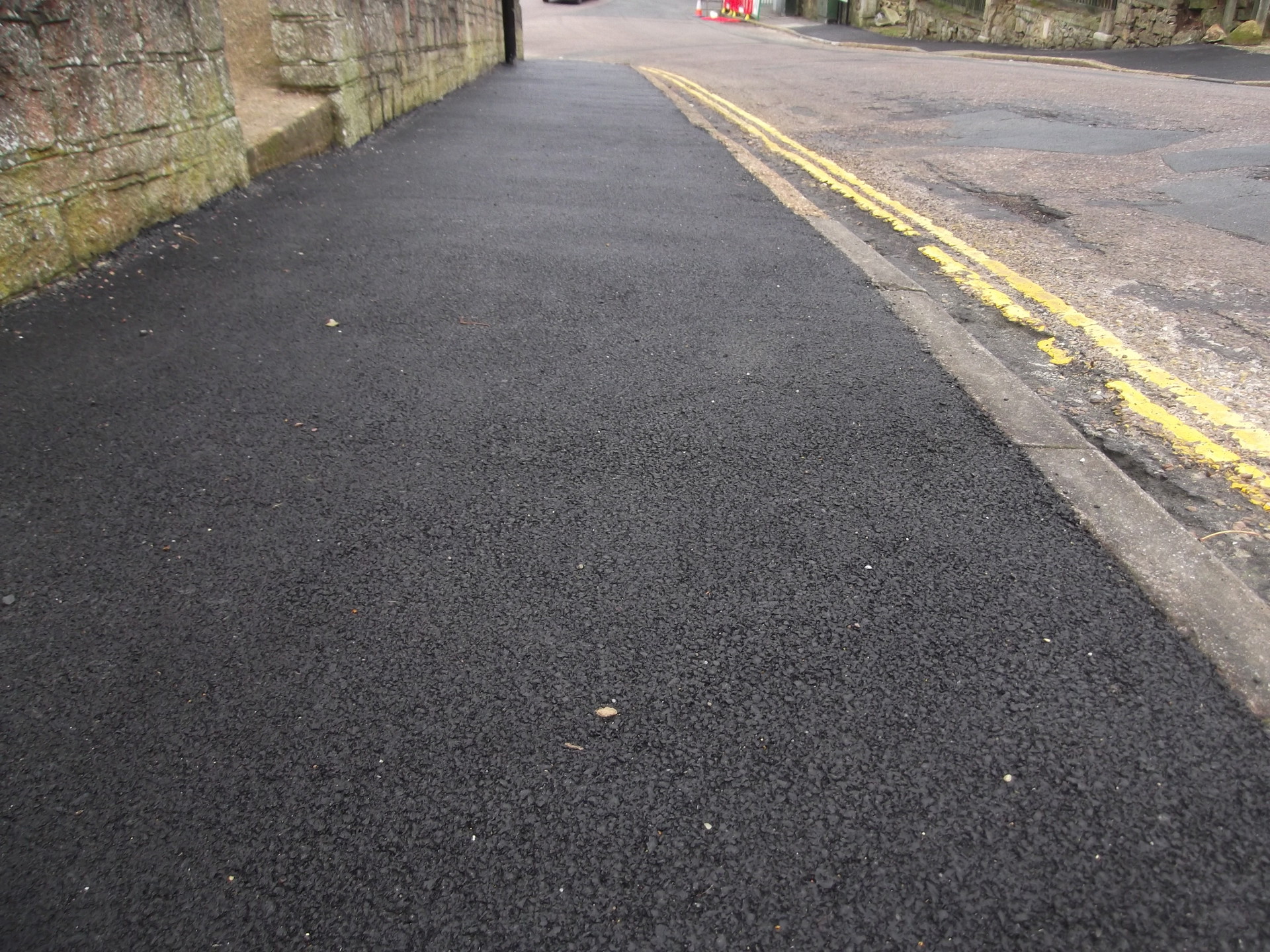 Quality of pavement resurfacing not up to scratch, forcing re ...