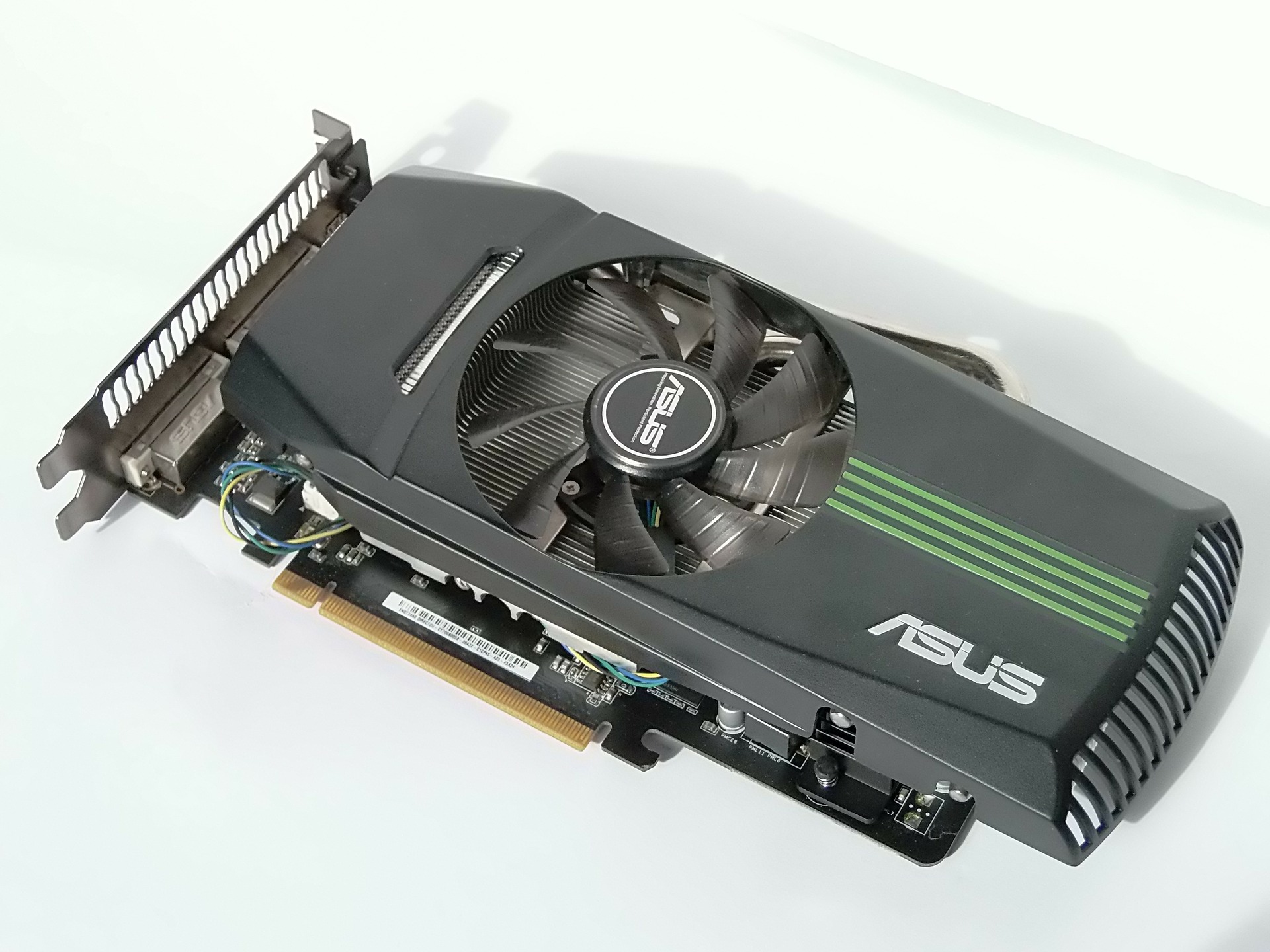 Got graphics card problems? Here are 6+ signs it might be dying - PCMech