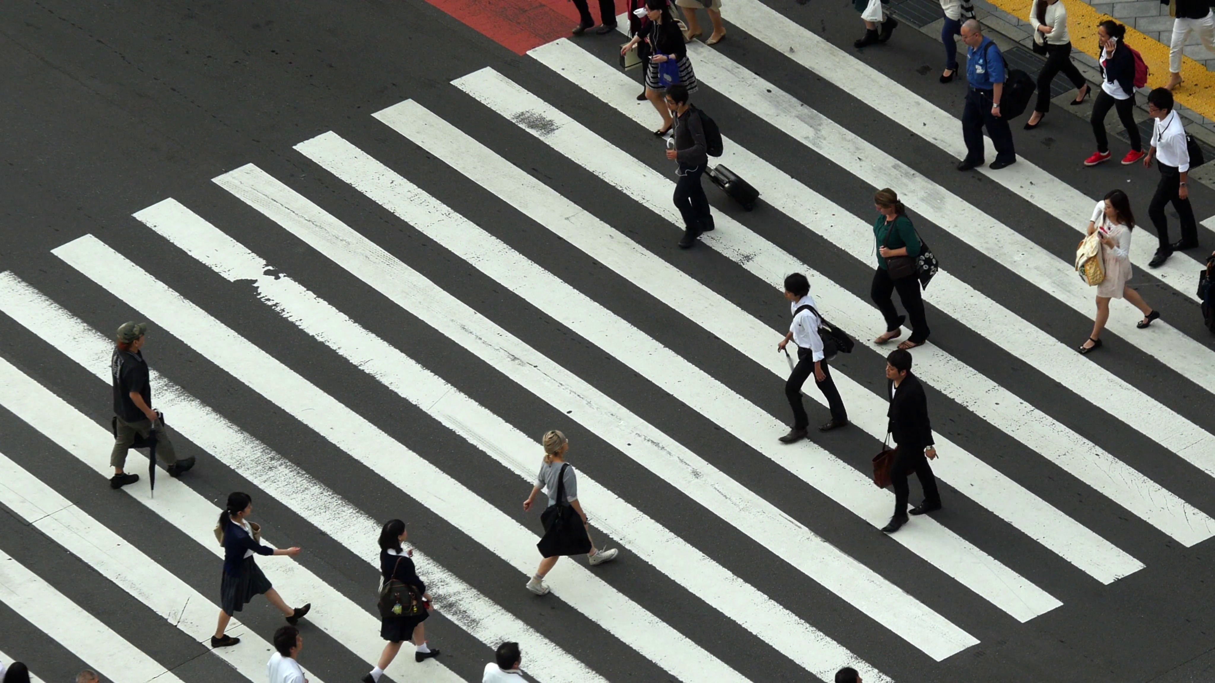 Busy Pedestrian Crossing From Above - Shibuya, Tokyo Japan Stock ...