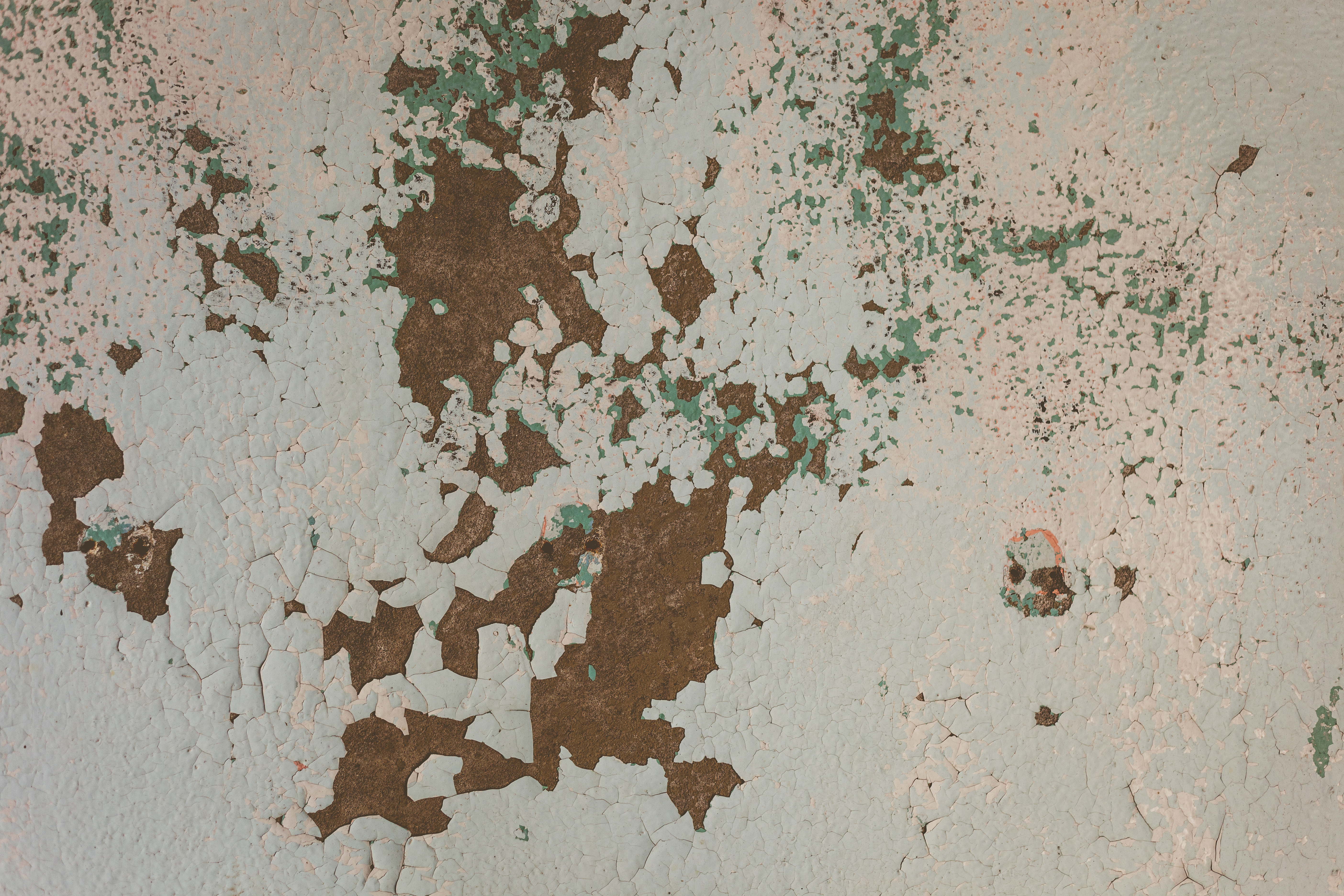 Peeling grunge wall texture photo
