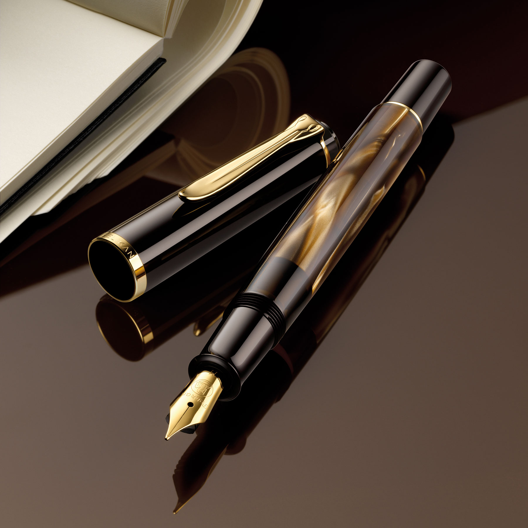 Pelikan Classic M200 Fountain Pen - Brown Marbled - The Nibsmith