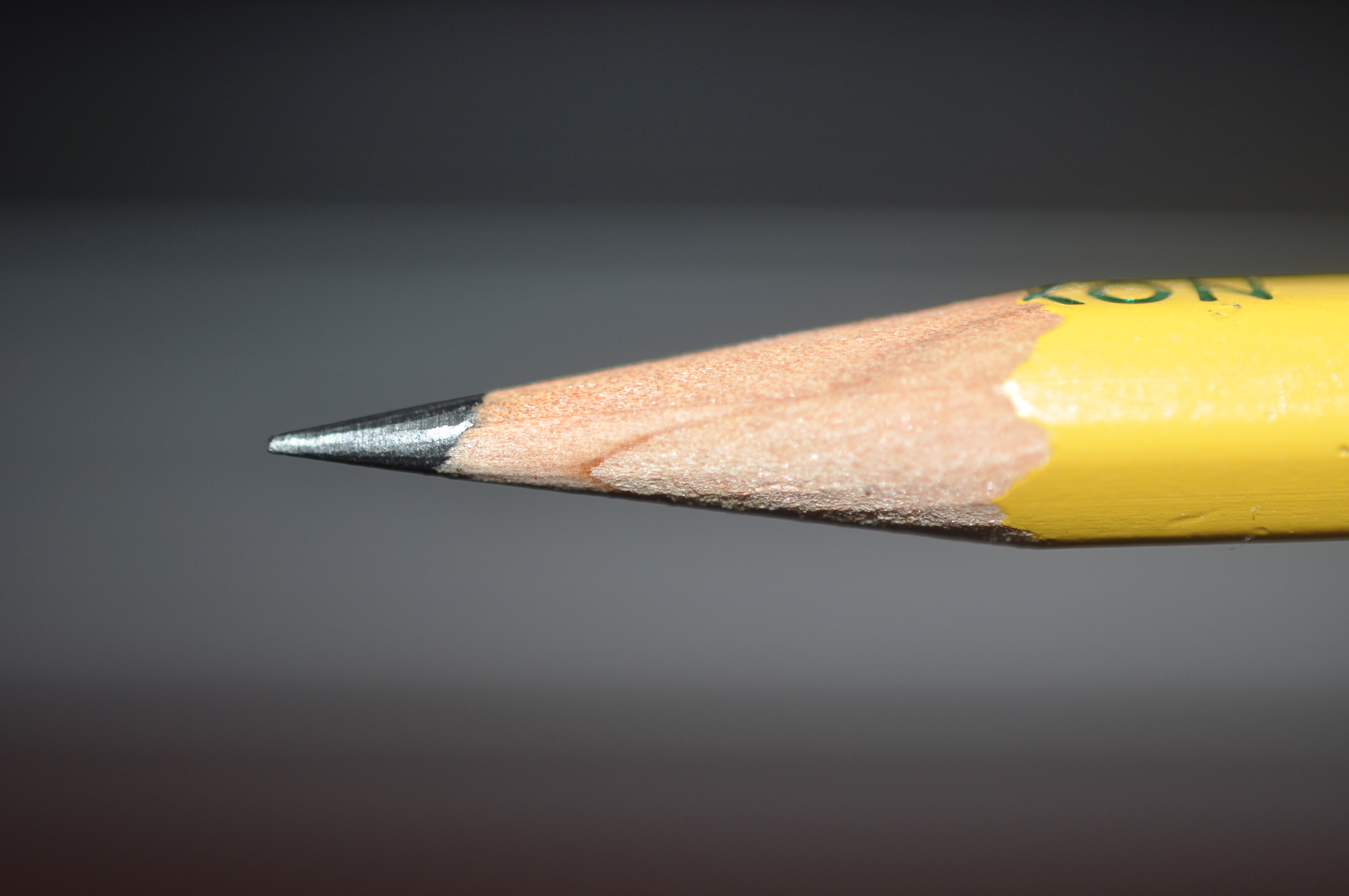 File:Pencil tip closeup 2.JPG - Wikimedia Commons