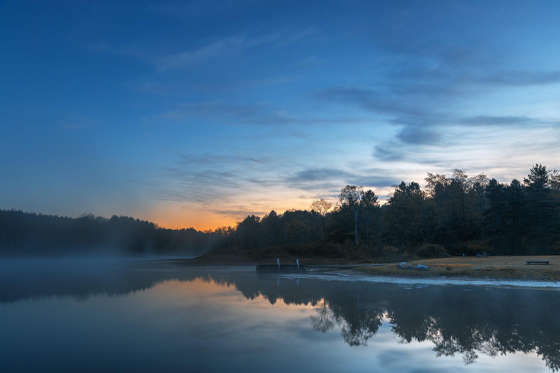 Pendleton dawn lake - hdr photo