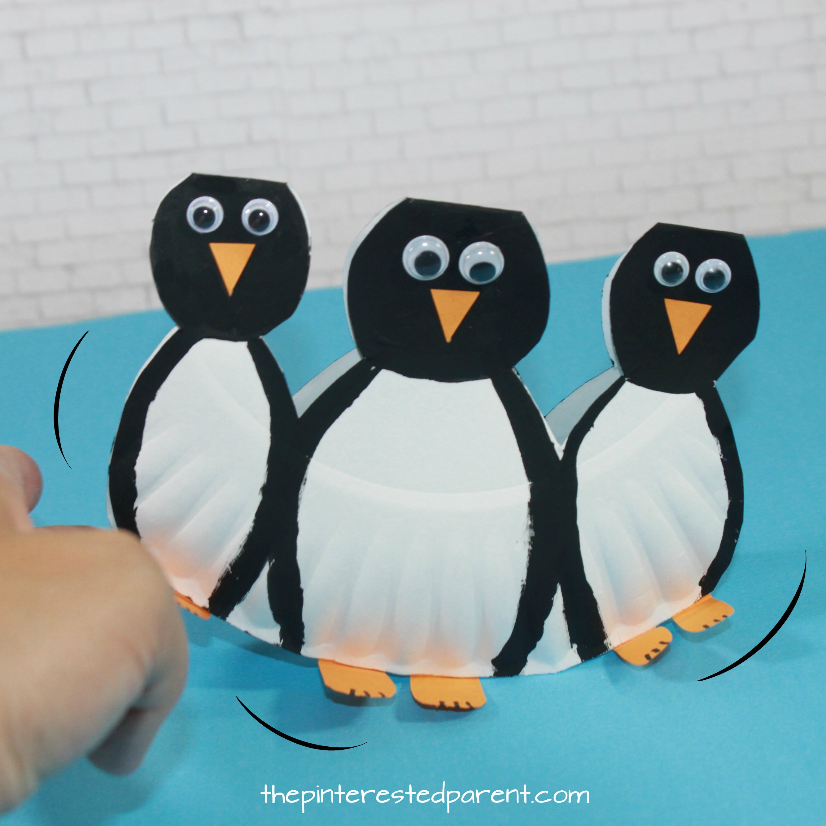 Rocking Paper Plate Penguins – The Pinterested Parent